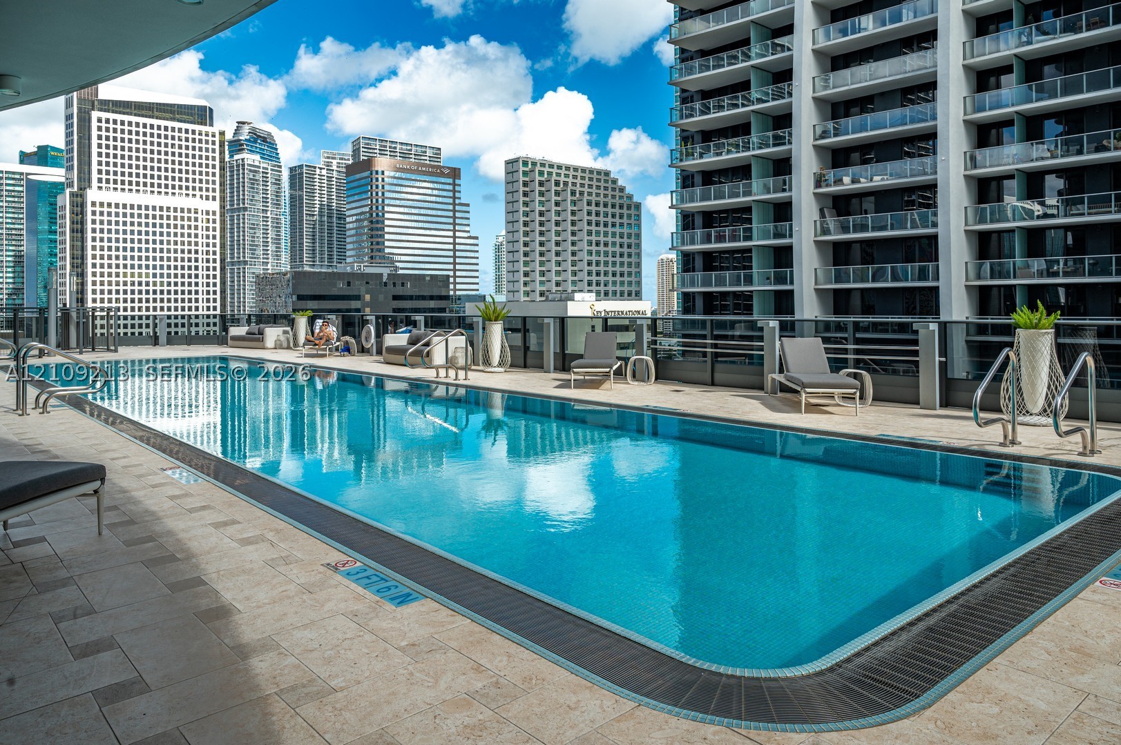 1000 Brickell Plz #1806 Miami, FL 33131