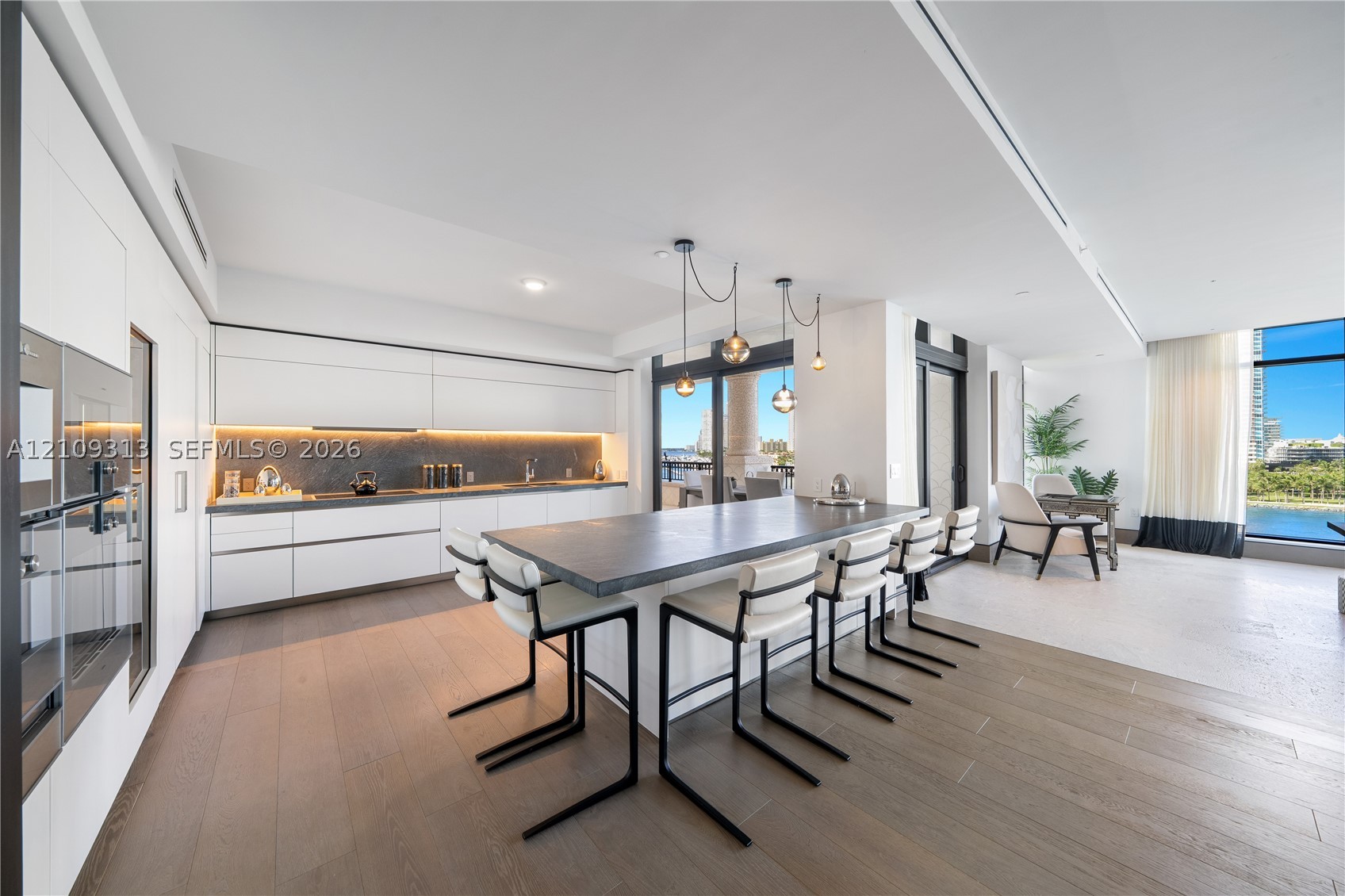7083 Fisher Is Dr #7083 Miami Beach, FL 33109