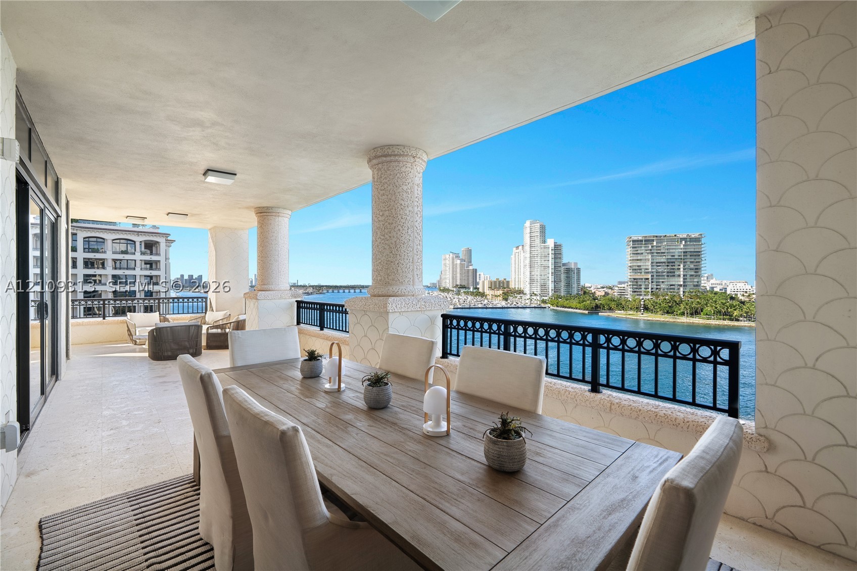 7083 Fisher Is Dr #7083 Miami Beach, FL 33109