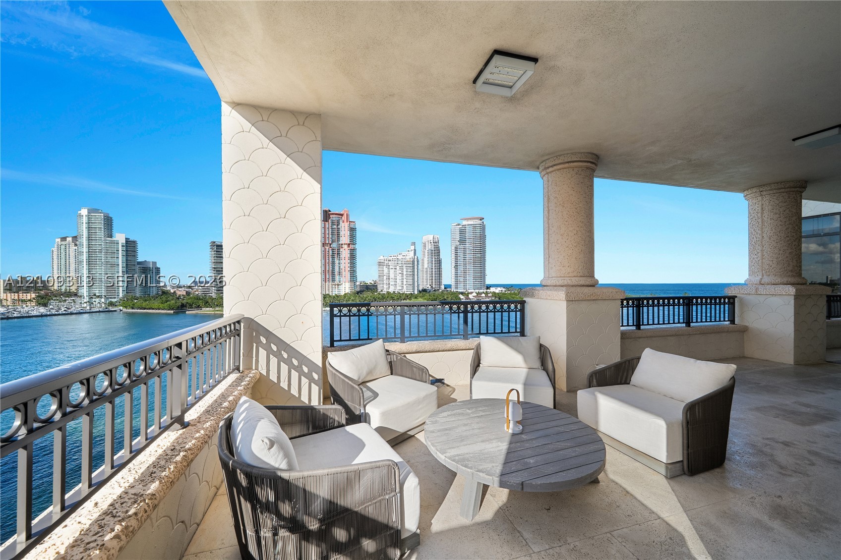 7083 Fisher Is Dr #7083 Miami Beach, FL 33109