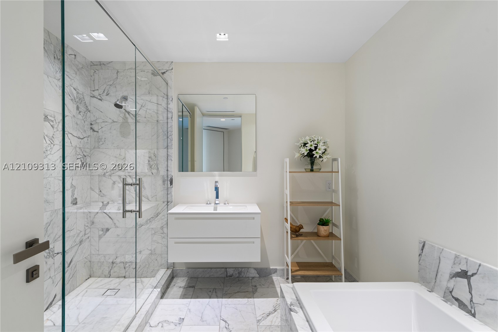 7083 Fisher Is Dr #7083 Miami Beach, FL 33109
