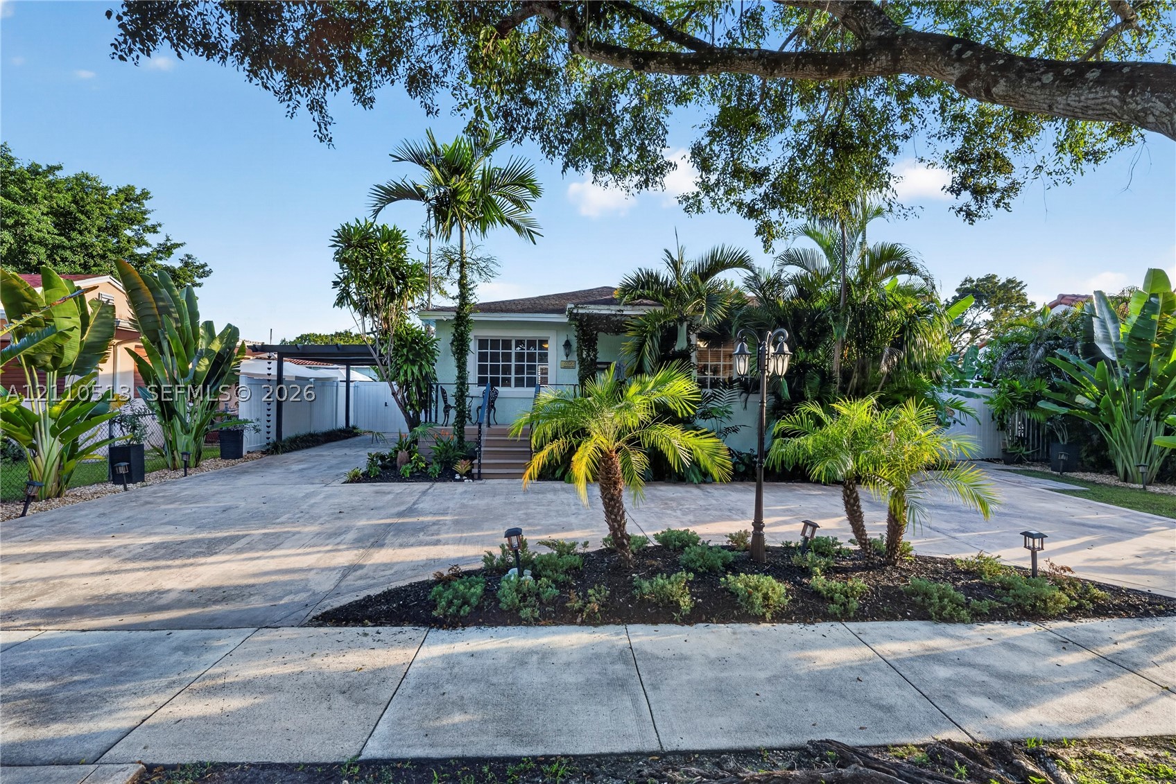 6520 SW 16th Ter