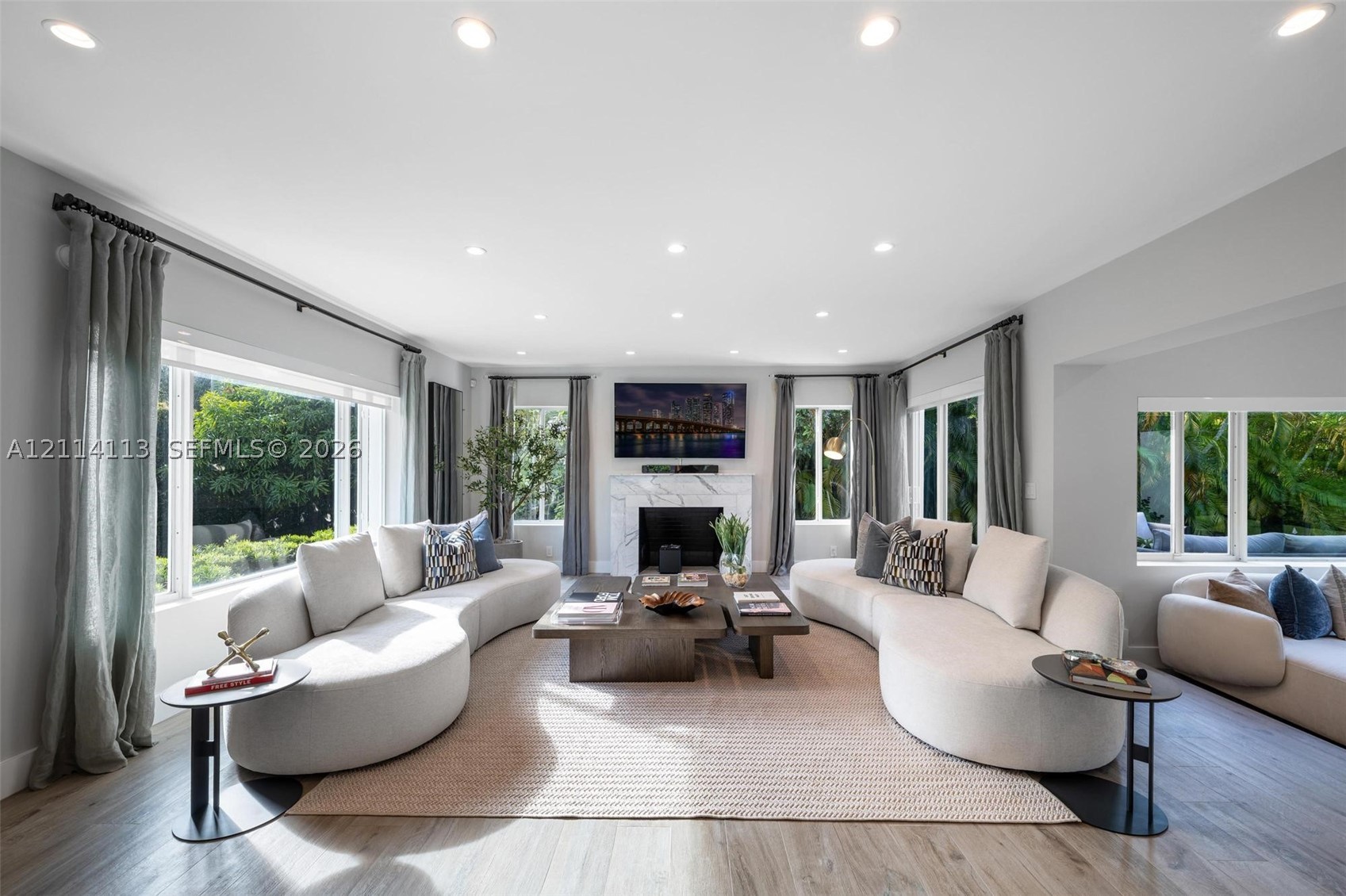 5386 Alton Rd Miami Beach, FL 33140