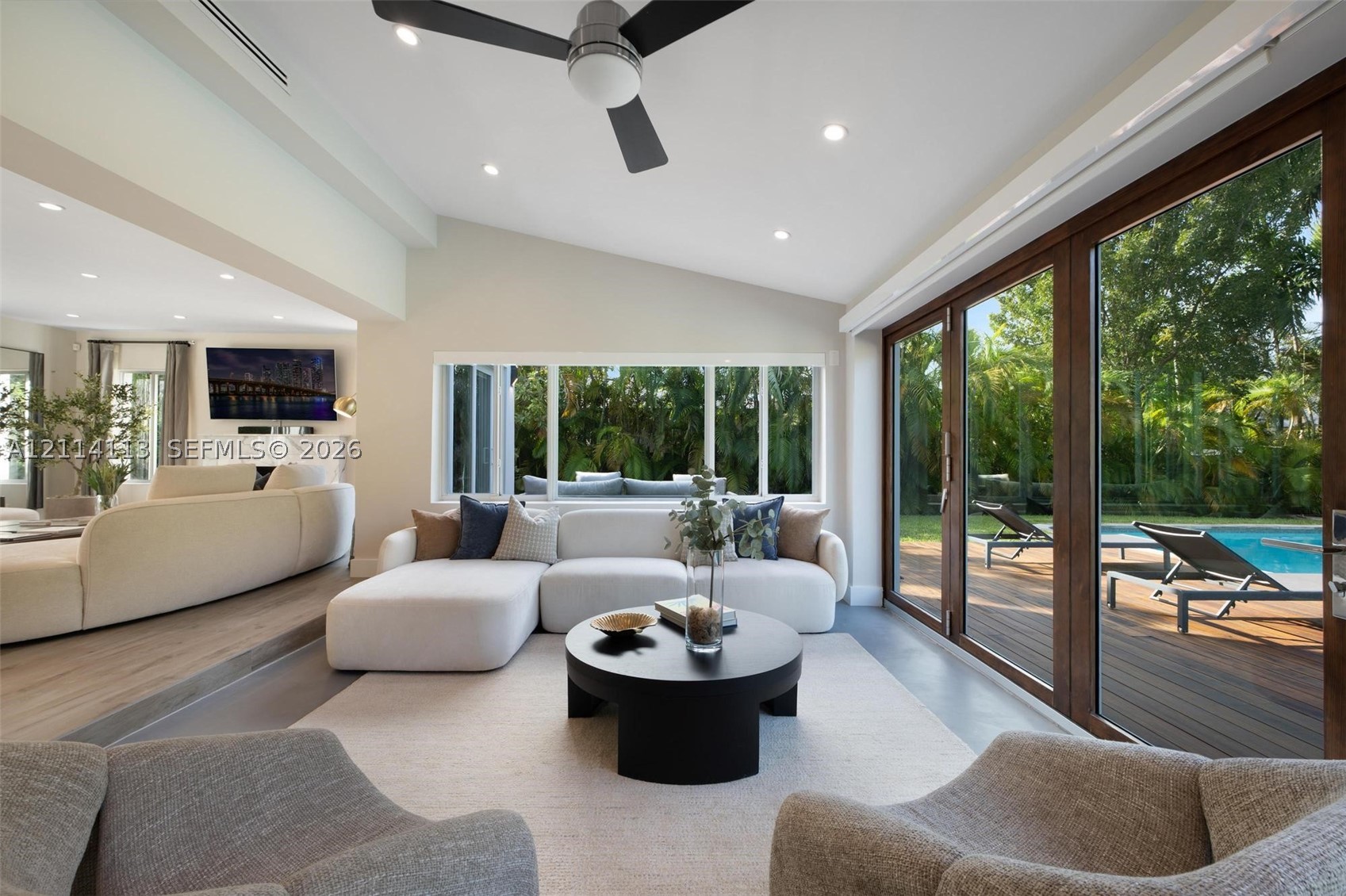 5386 Alton Rd Miami Beach, FL 33140