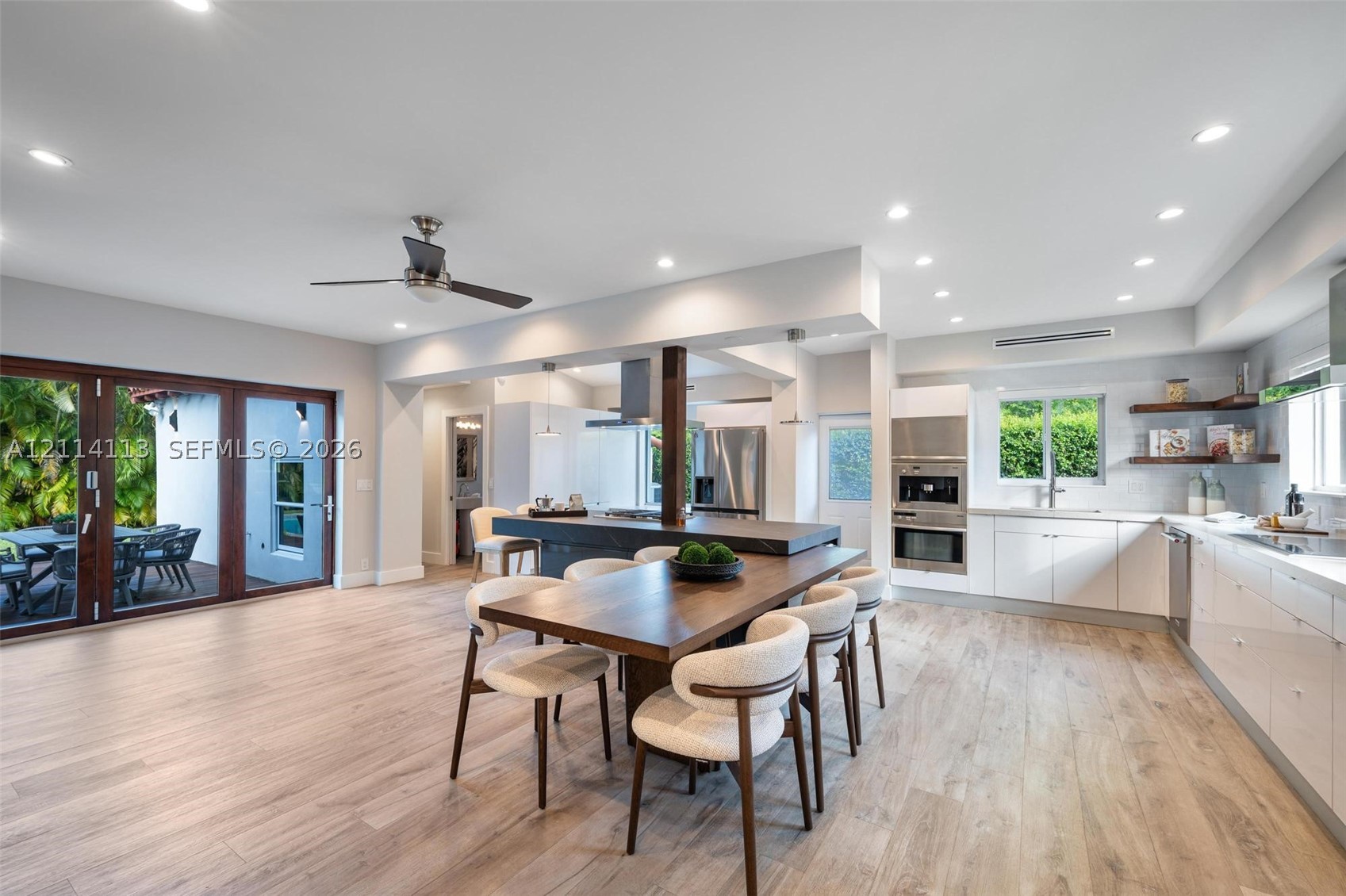 5386 Alton Rd Miami Beach, FL 33140