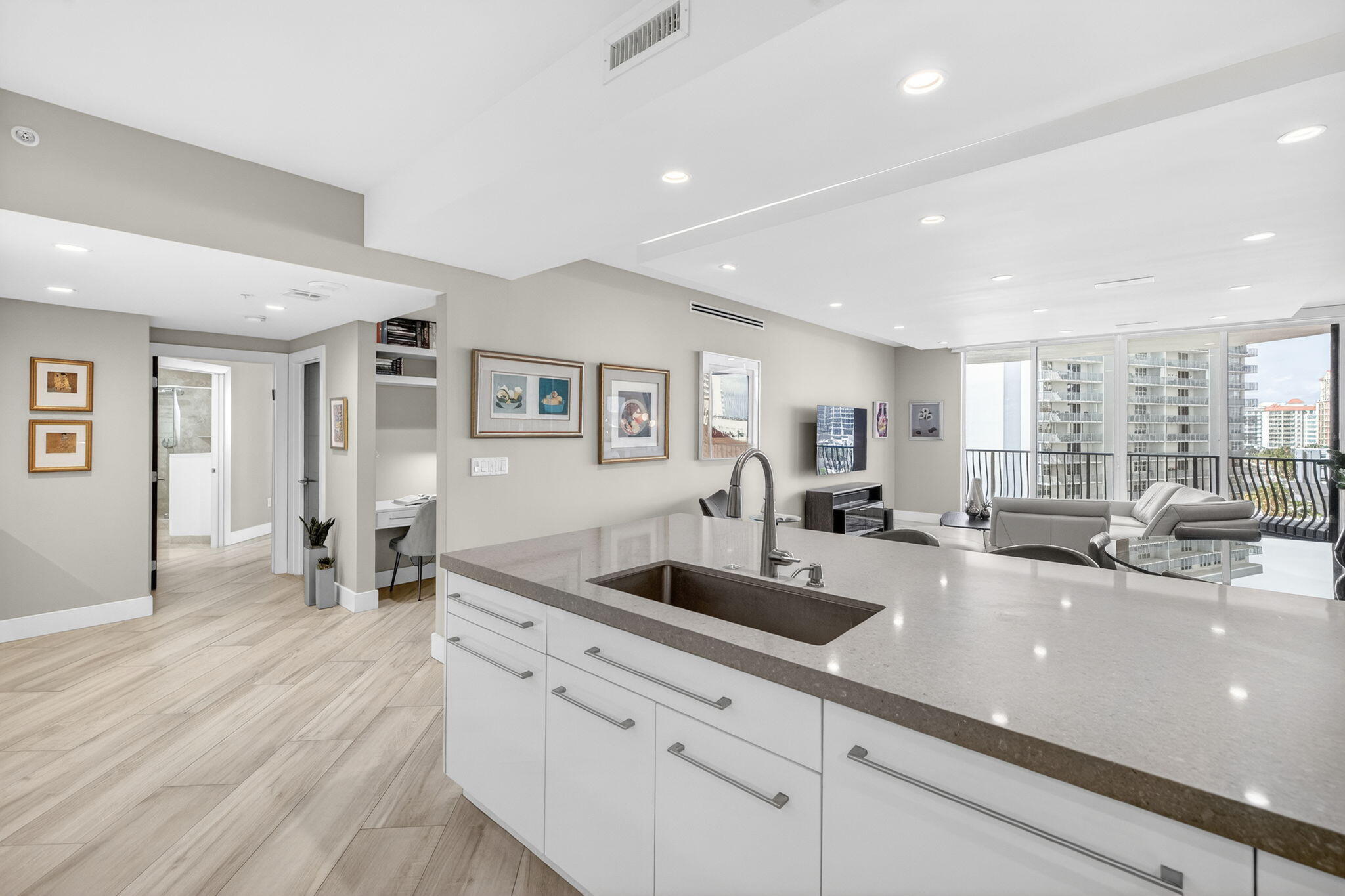 100 S Birch #Apt 803 Fort Lauderdale, FL 33316