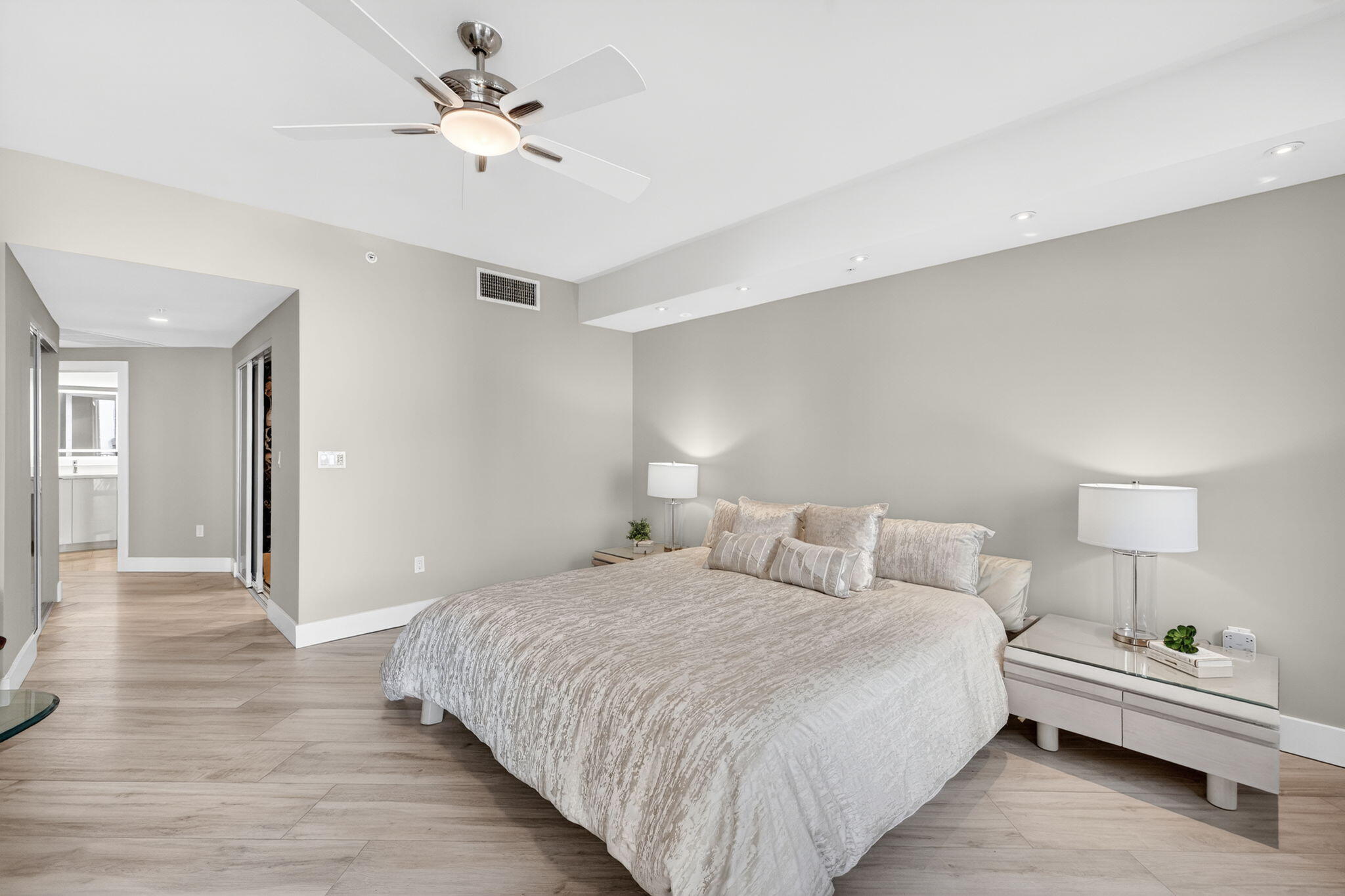 100 S Birch #Apt 803 Fort Lauderdale, FL 33316