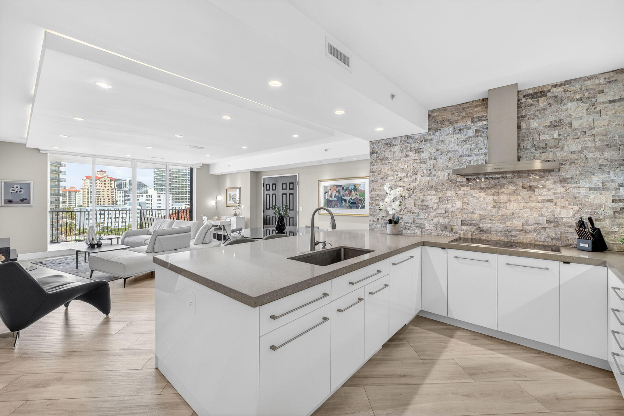 100 S Birch #Apt 803 Fort Lauderdale, FL 33316