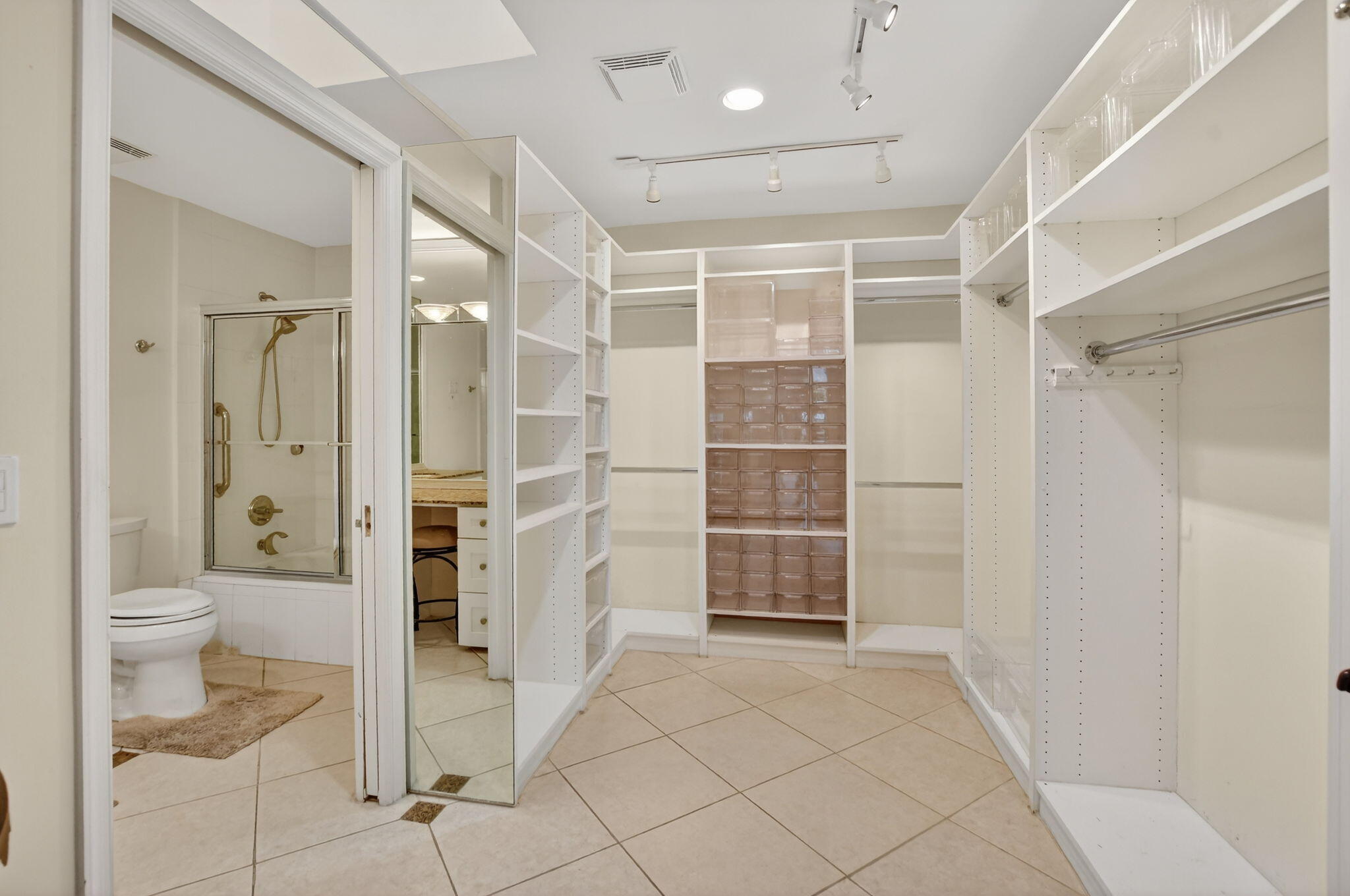 19830 Sawgrass #301 Boca Raton, FL 33434