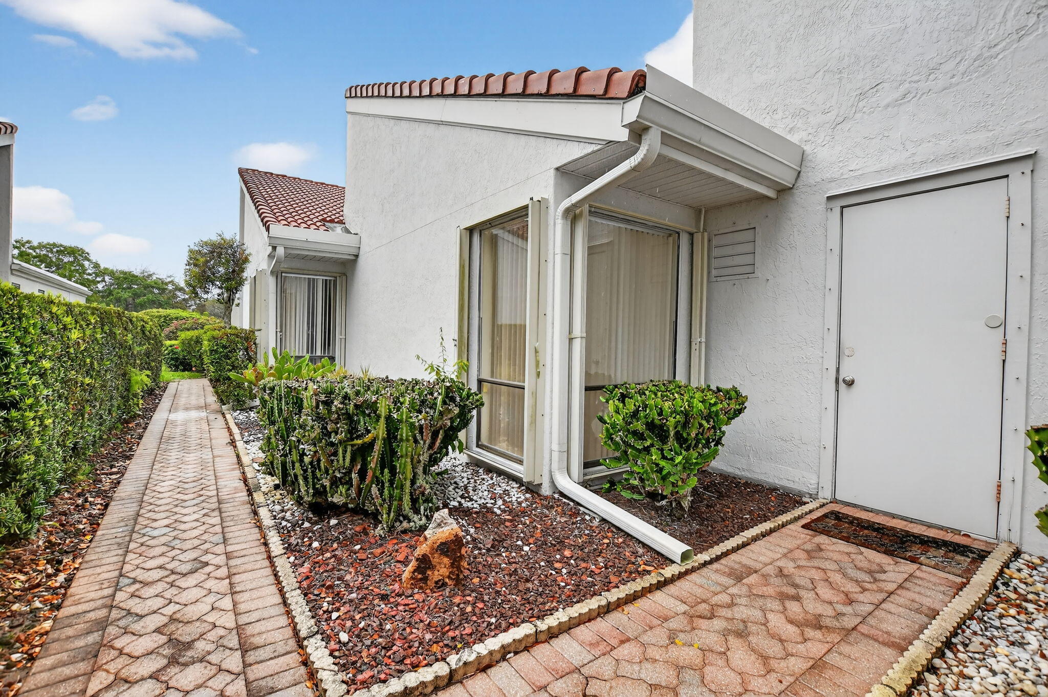 19830 Sawgrass #301 Boca Raton, FL 33434