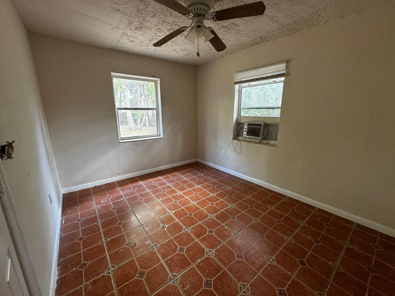 75 NW 84th Miami, FL 33150