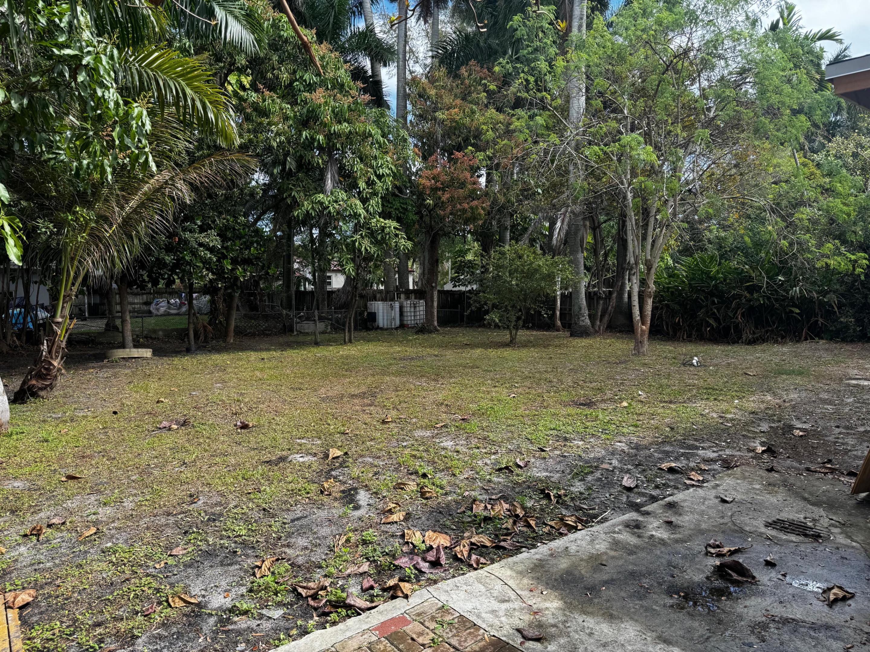 75 NW 84th Miami, FL 33150