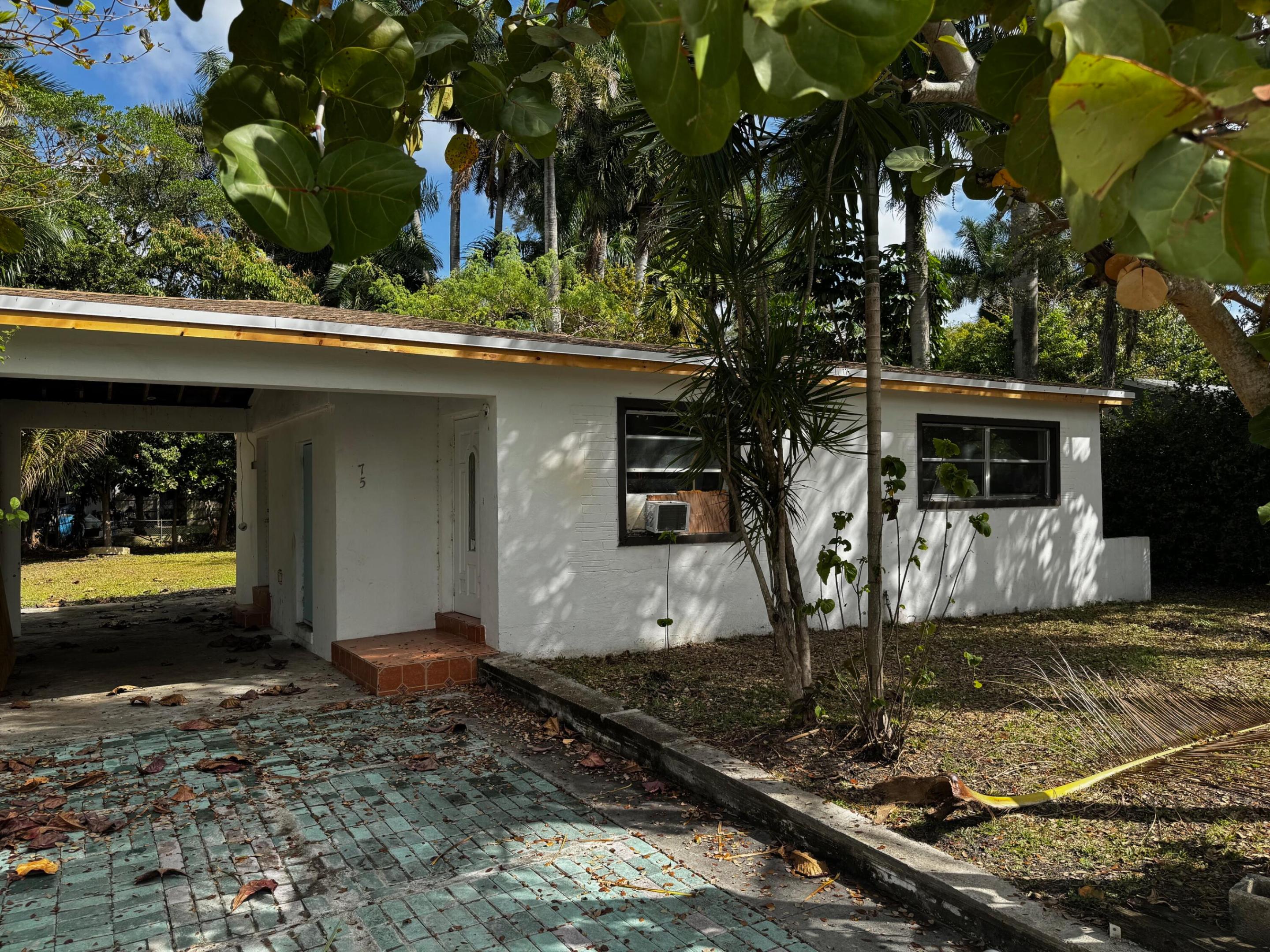 75 NW 84th Miami, FL 33150