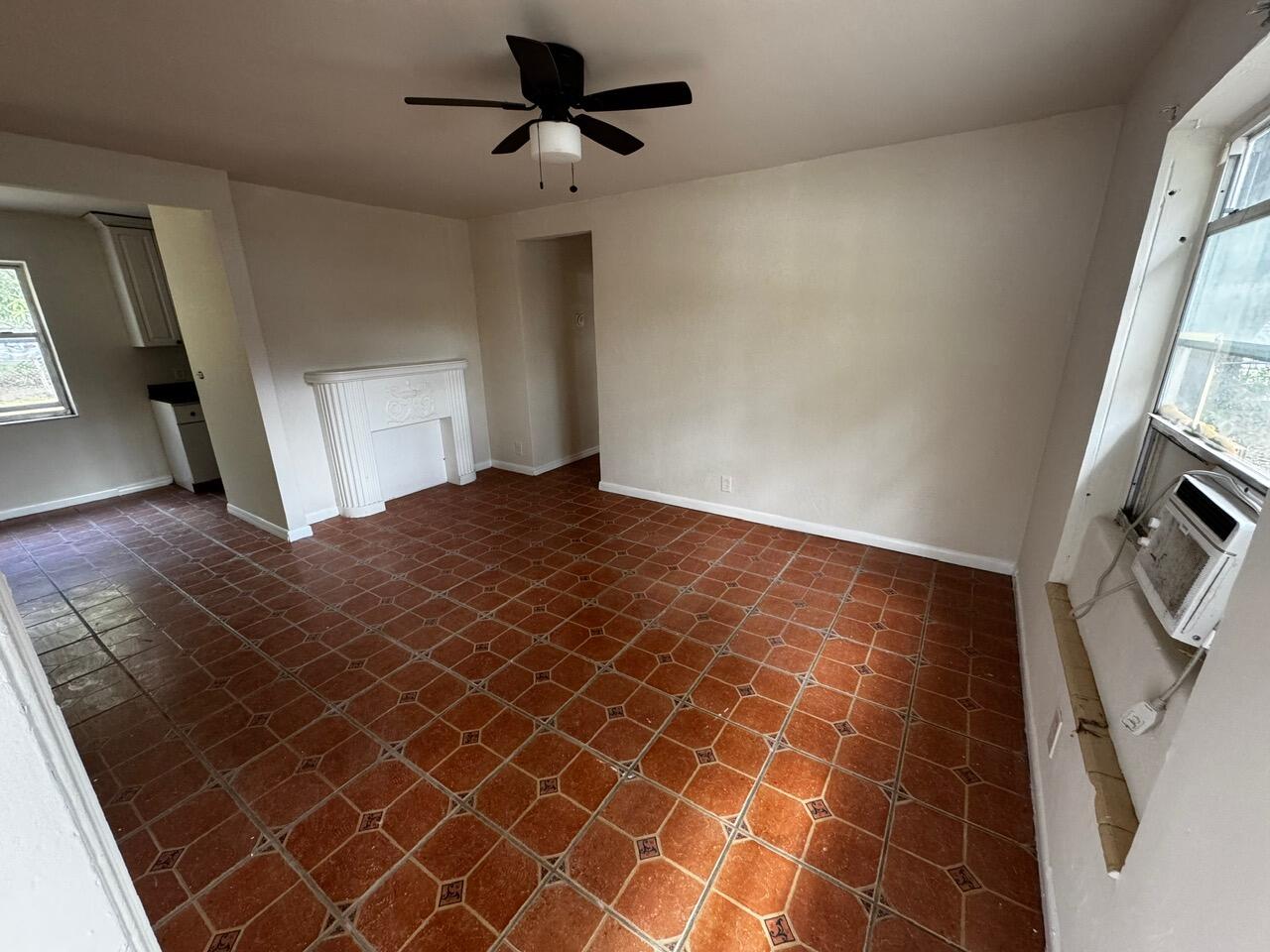 75 NW 84th Miami, FL 33150