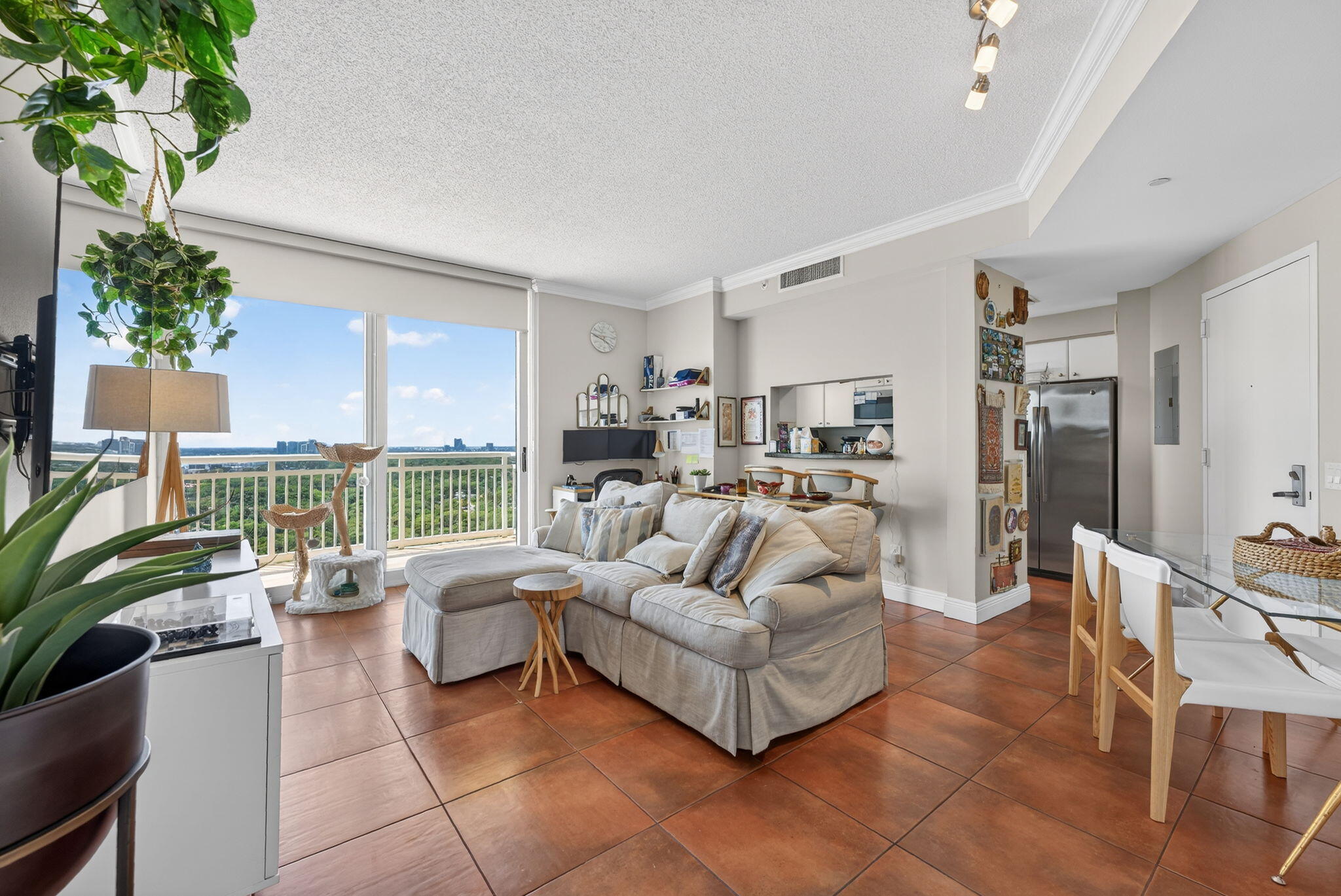 2475 N Brickell #2501