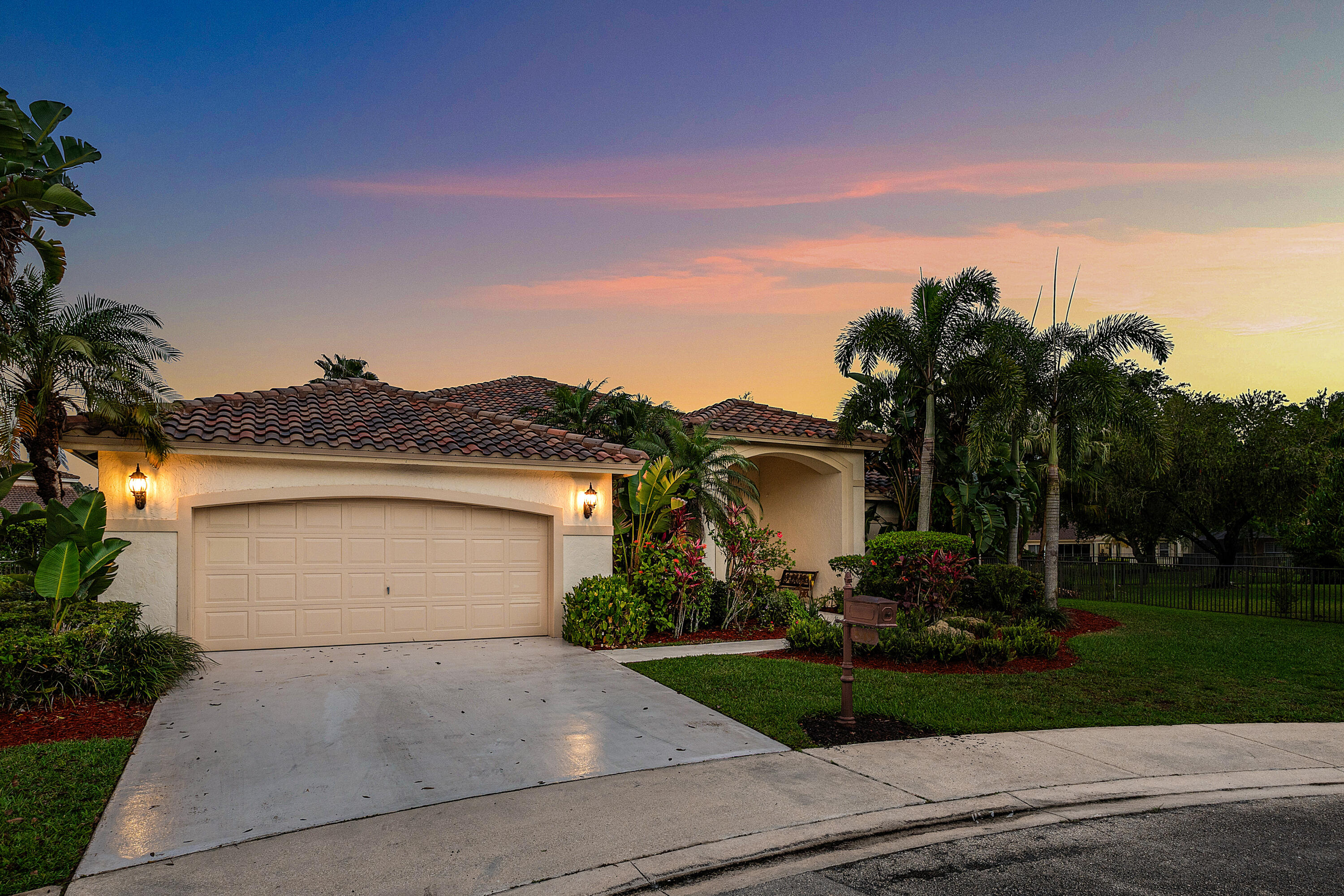 549 Stonemont Weston, FL 33326