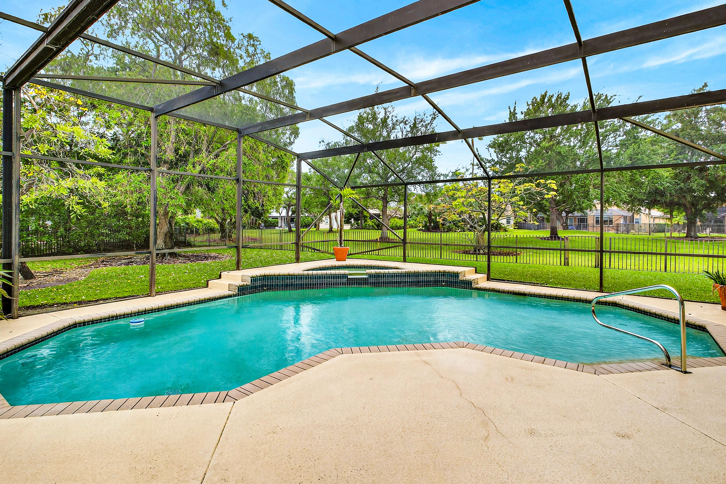 549 Stonemont Weston, FL 33326