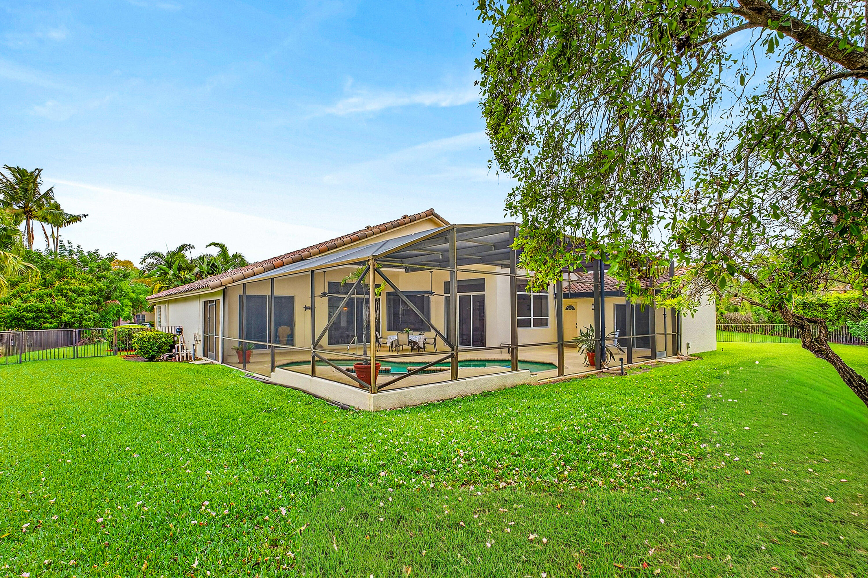 549 Stonemont Weston, FL 33326