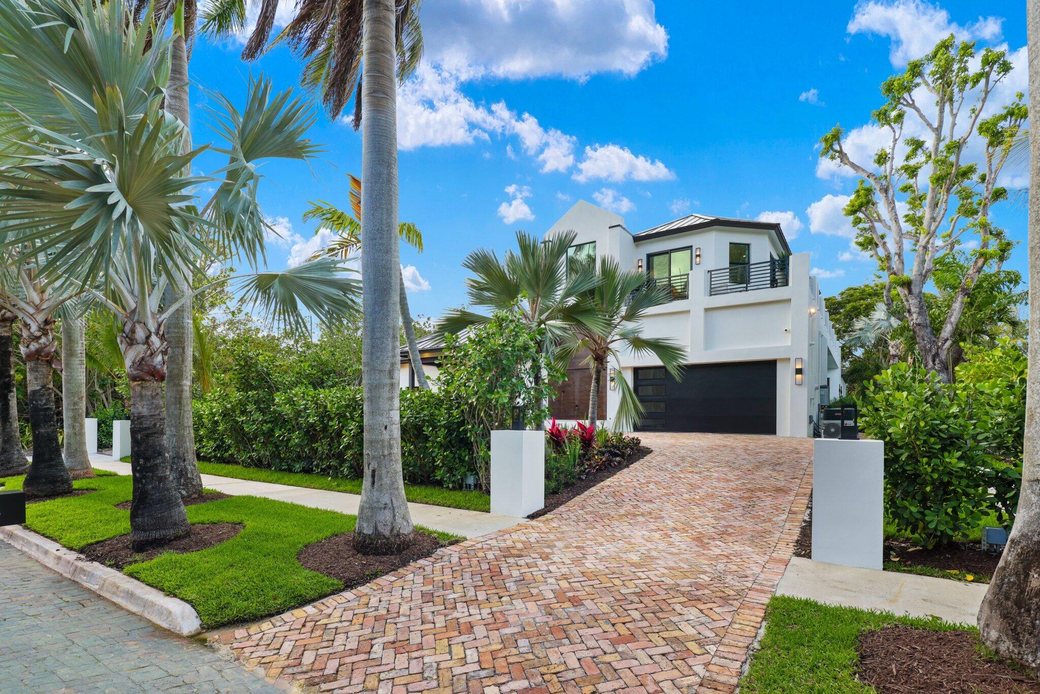 23 Coconut Ocean Ridge, FL 33435