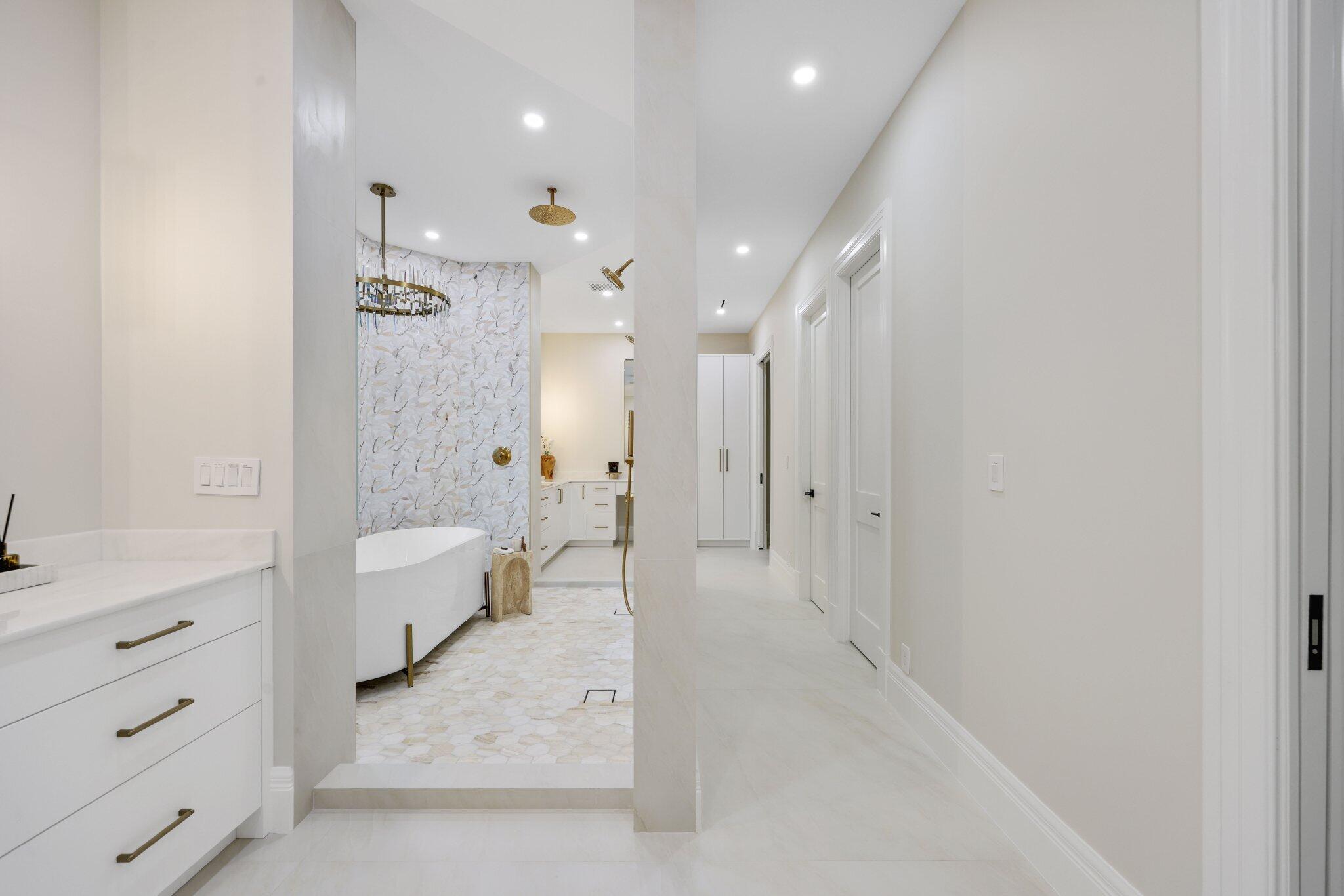 23 Coconut Ocean Ridge, FL 33435