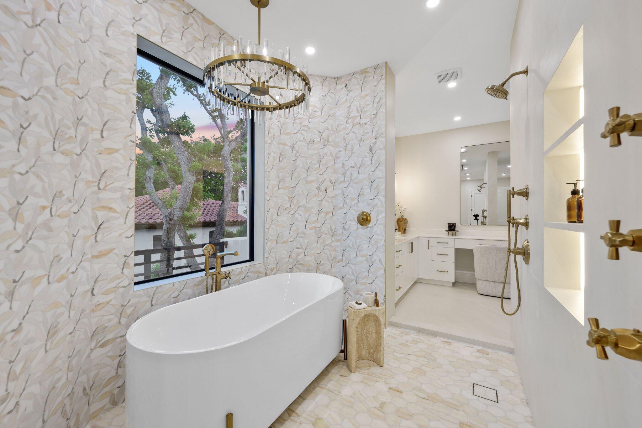 23 Coconut Ocean Ridge, FL 33435