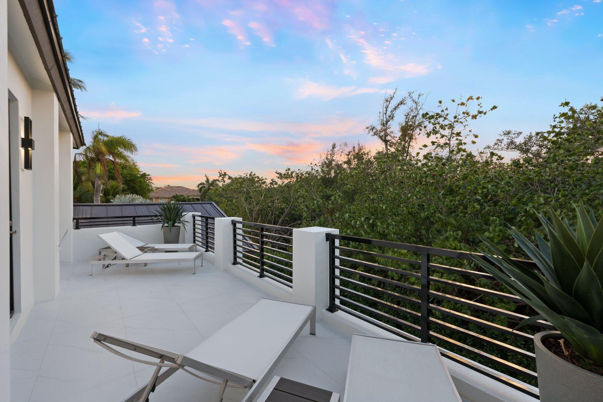23 Coconut Ocean Ridge, FL 33435