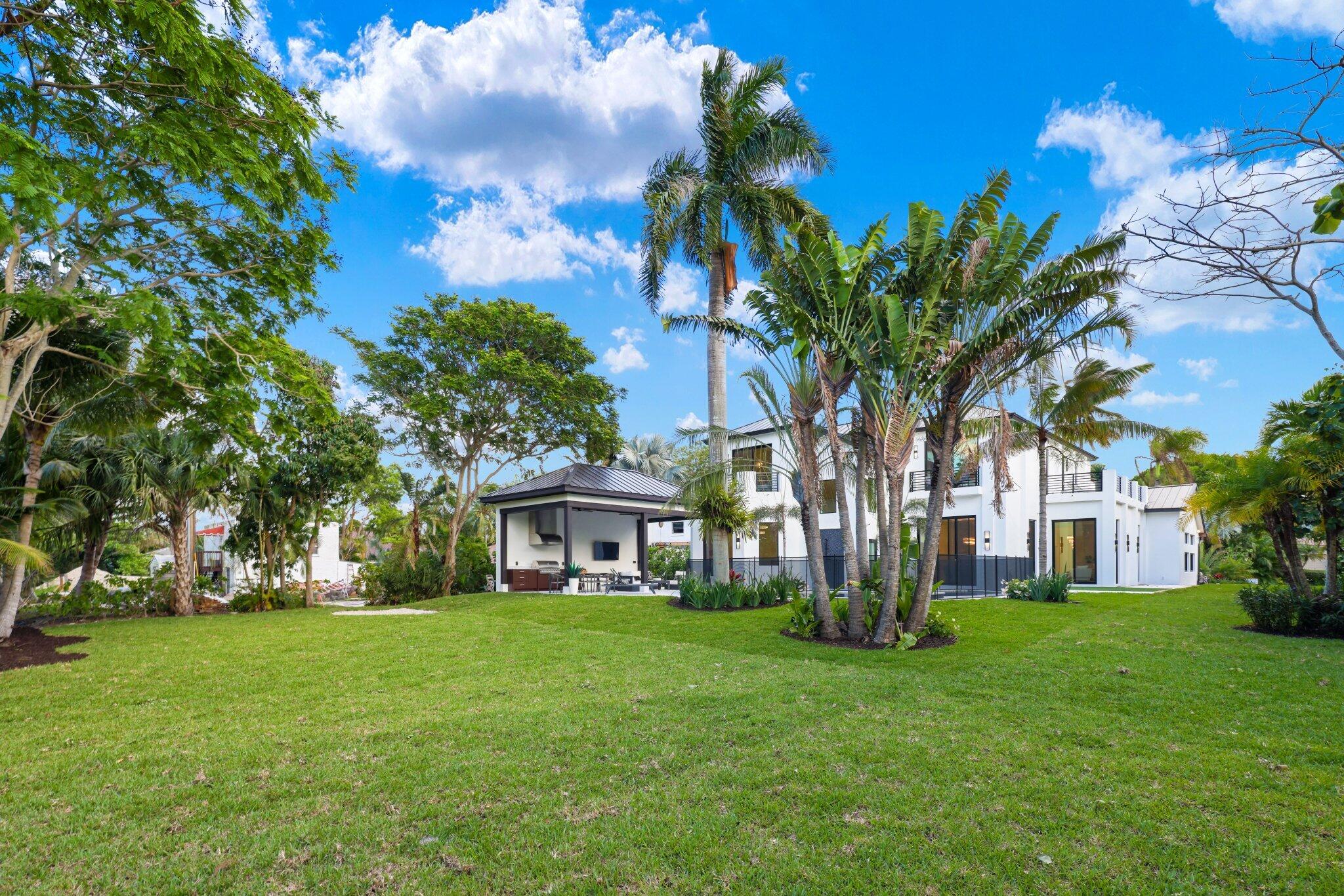 23 Coconut Ocean Ridge, FL 33435