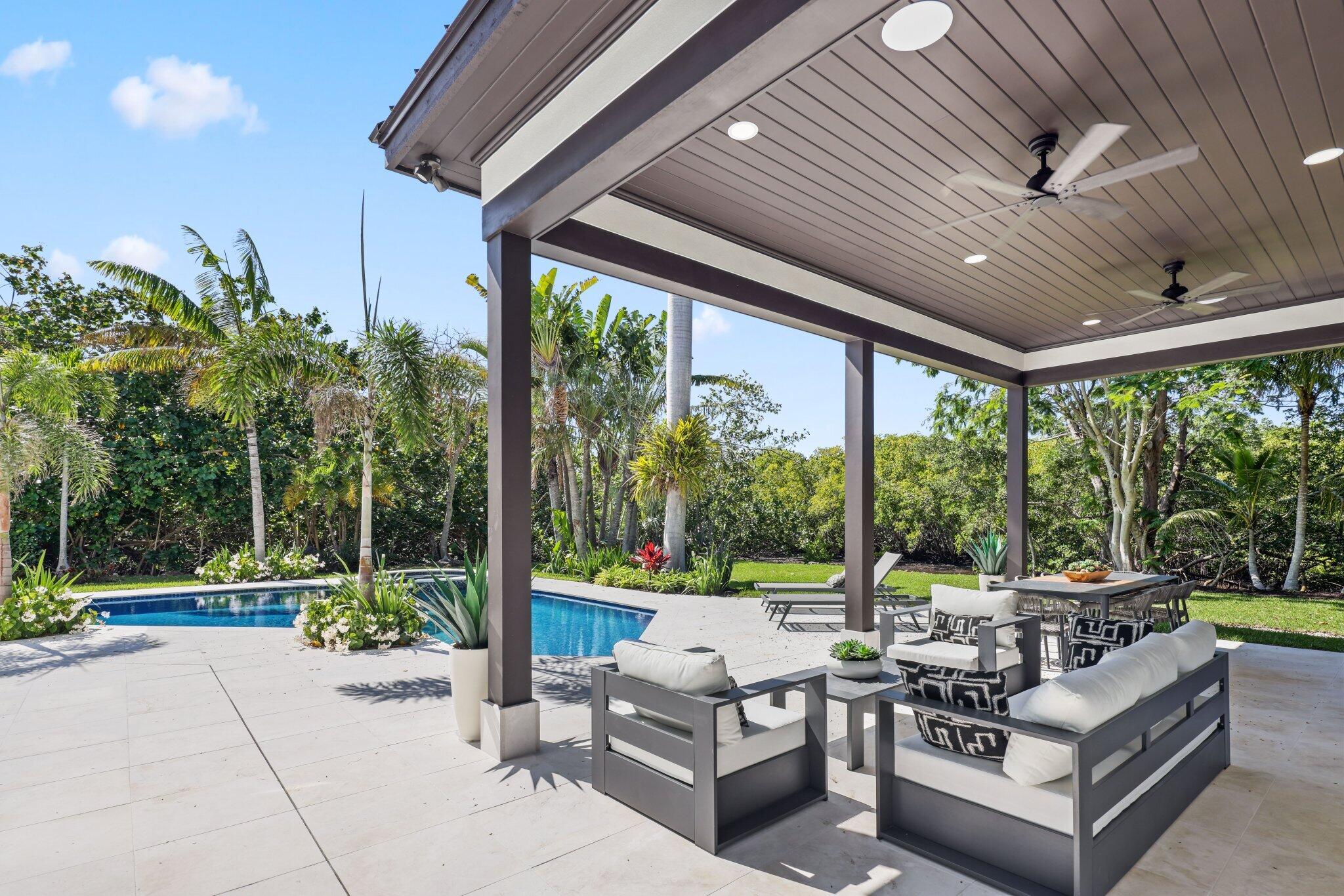 23 Coconut Ocean Ridge, FL 33435