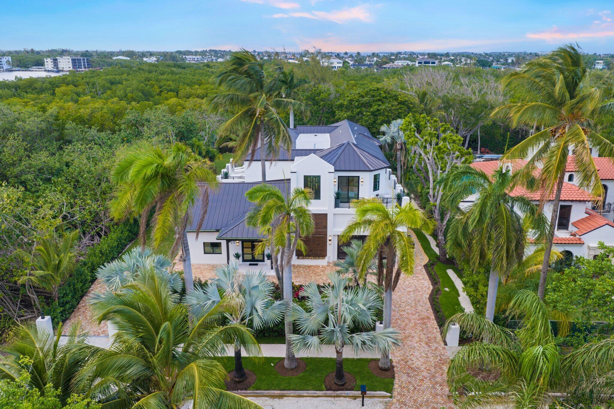 23 Coconut Ocean Ridge, FL 33435