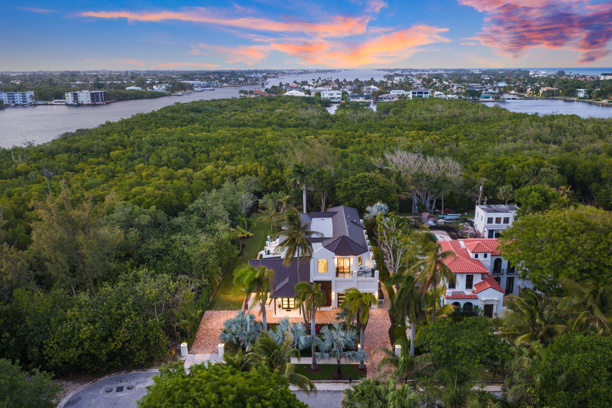 23 Coconut Ocean Ridge, FL 33435