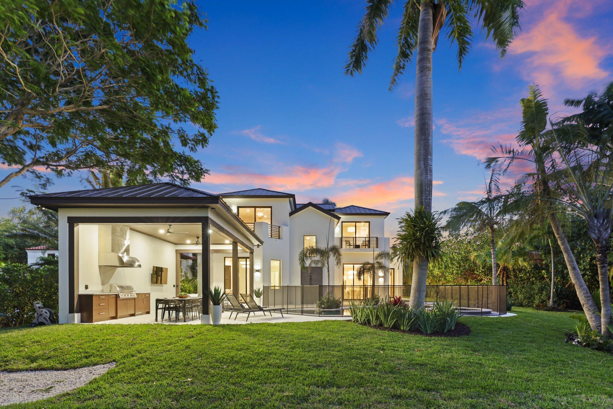 23 Coconut Ocean Ridge, FL 33435