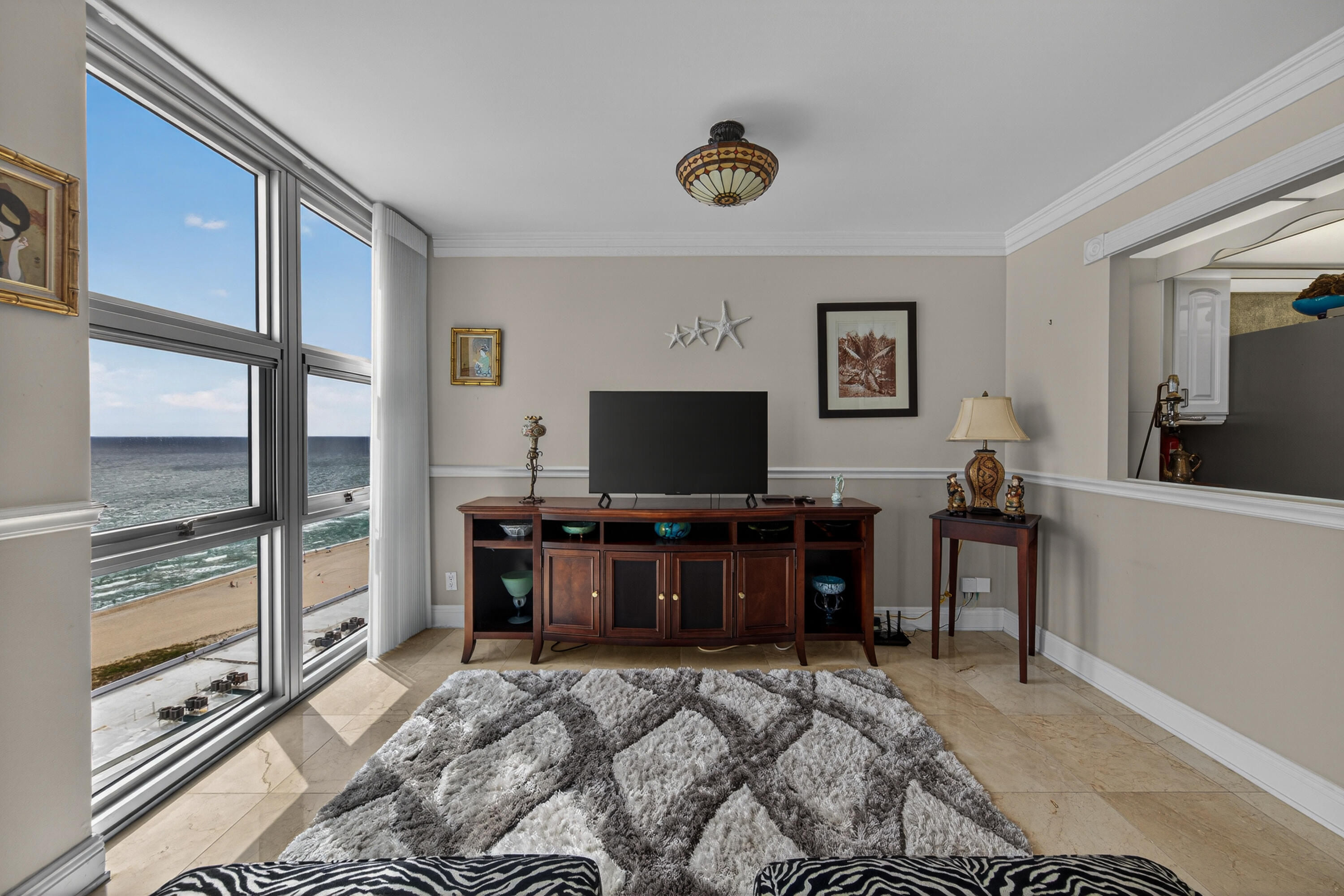 531 N Ocean #1811 Pompano Beach, FL 33062