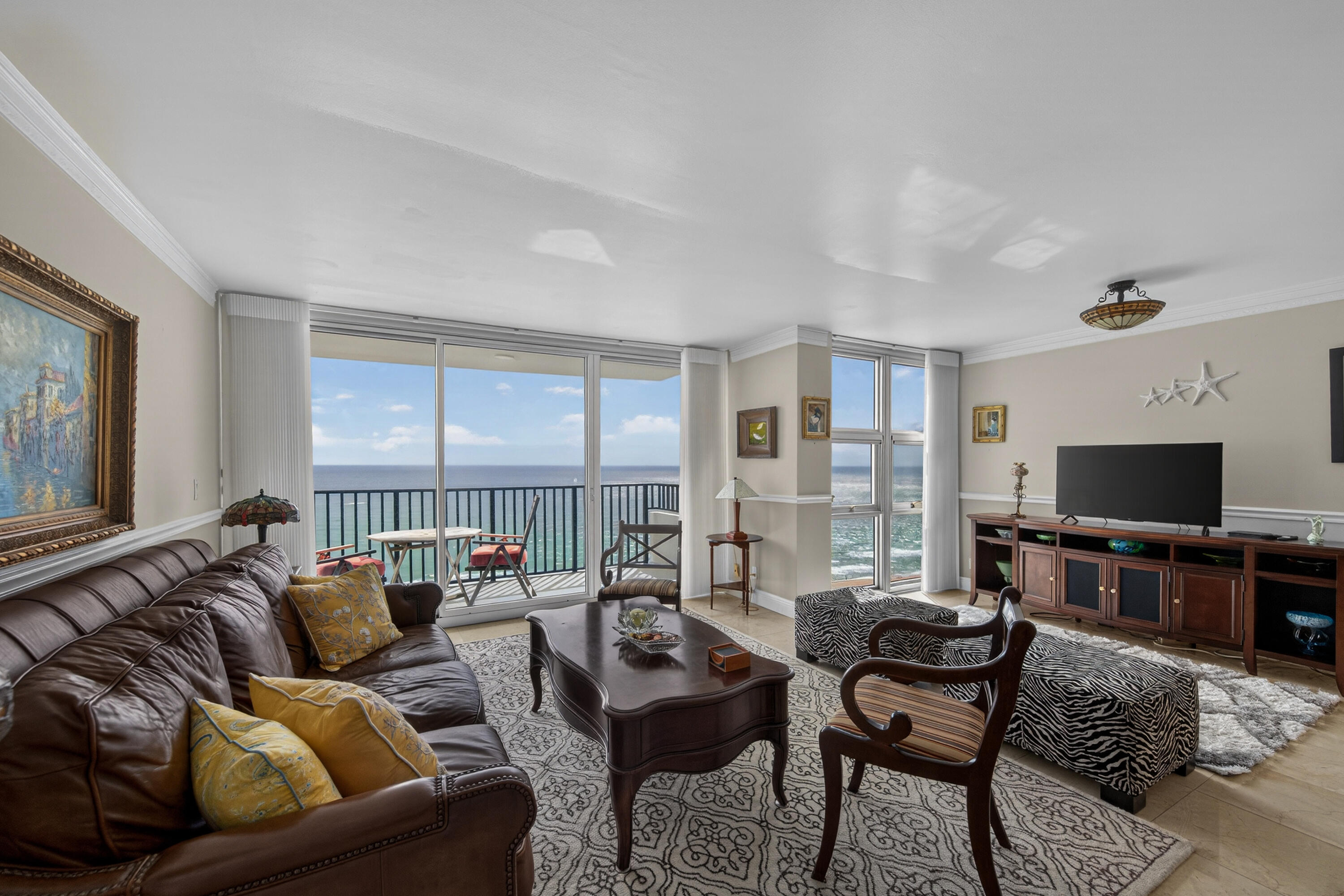 531 N Ocean #1811 Pompano Beach, FL 33062