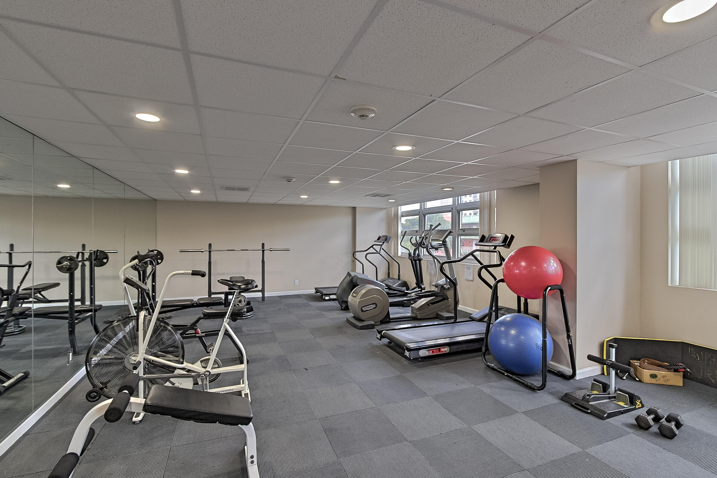 531 N Ocean #1811 Pompano Beach, FL 33062