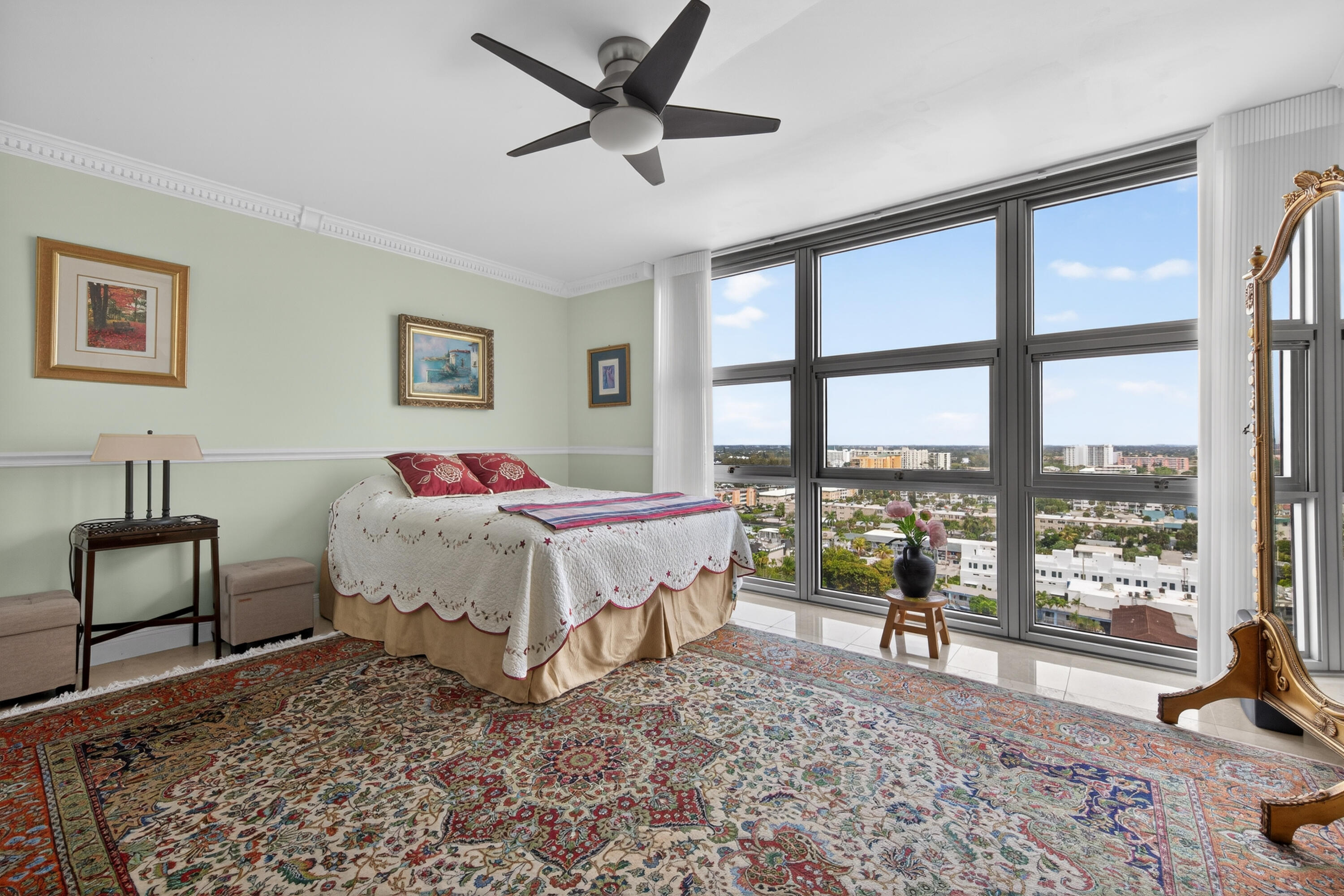 531 N Ocean #1811 Pompano Beach, FL 33062