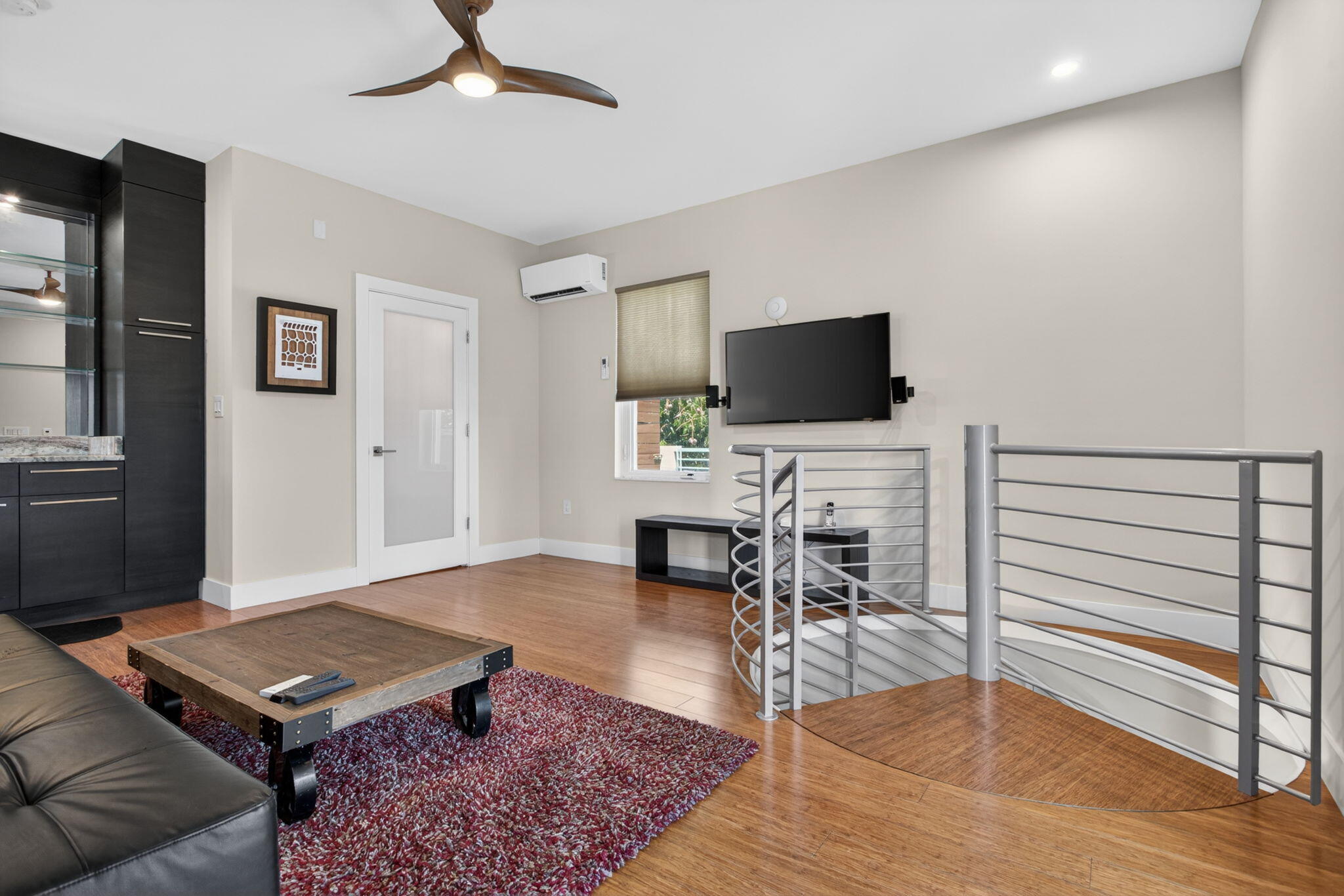915 SE 2nd Fort Lauderdale, FL 33301