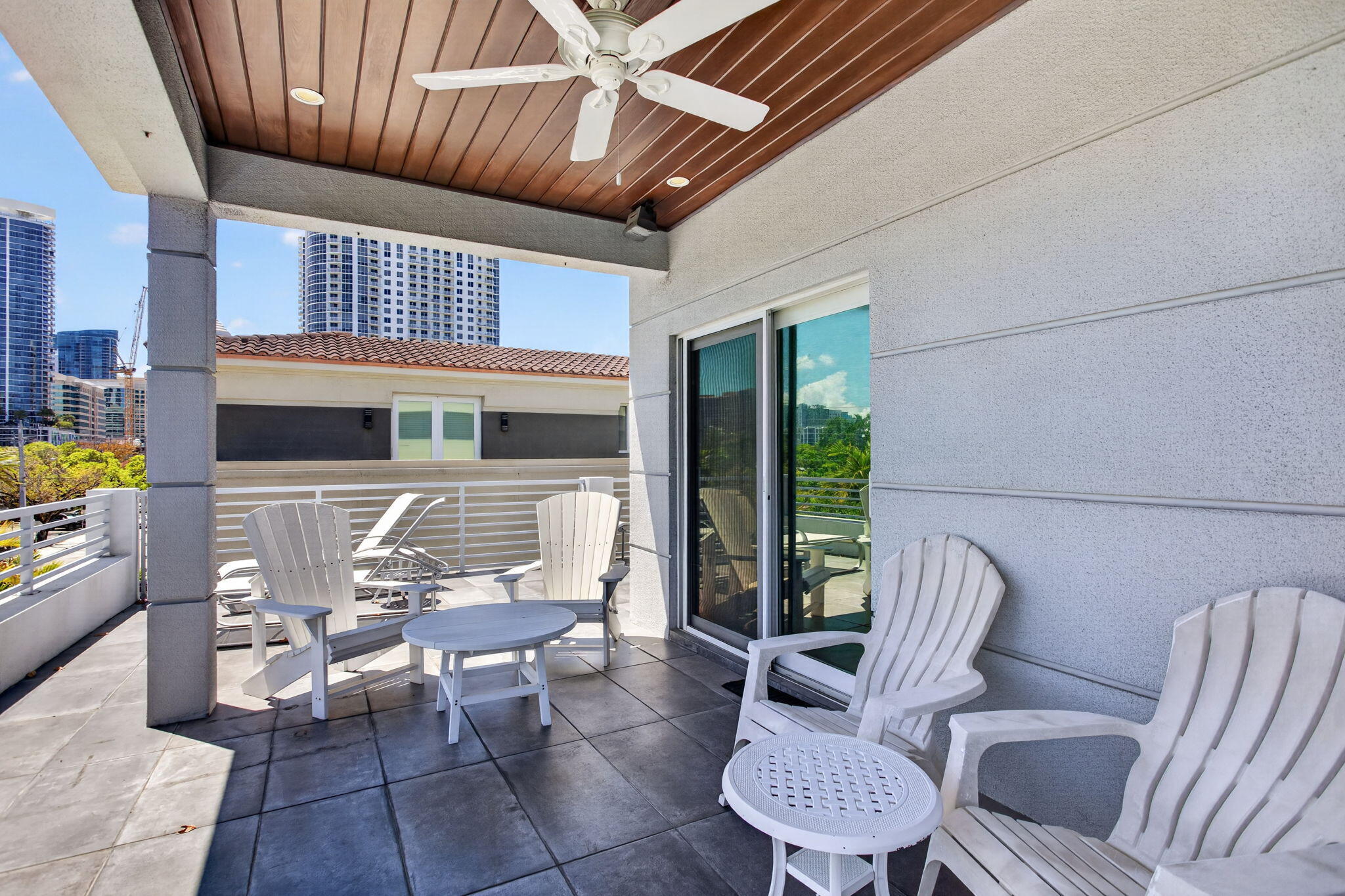 915 SE 2nd Fort Lauderdale, FL 33301