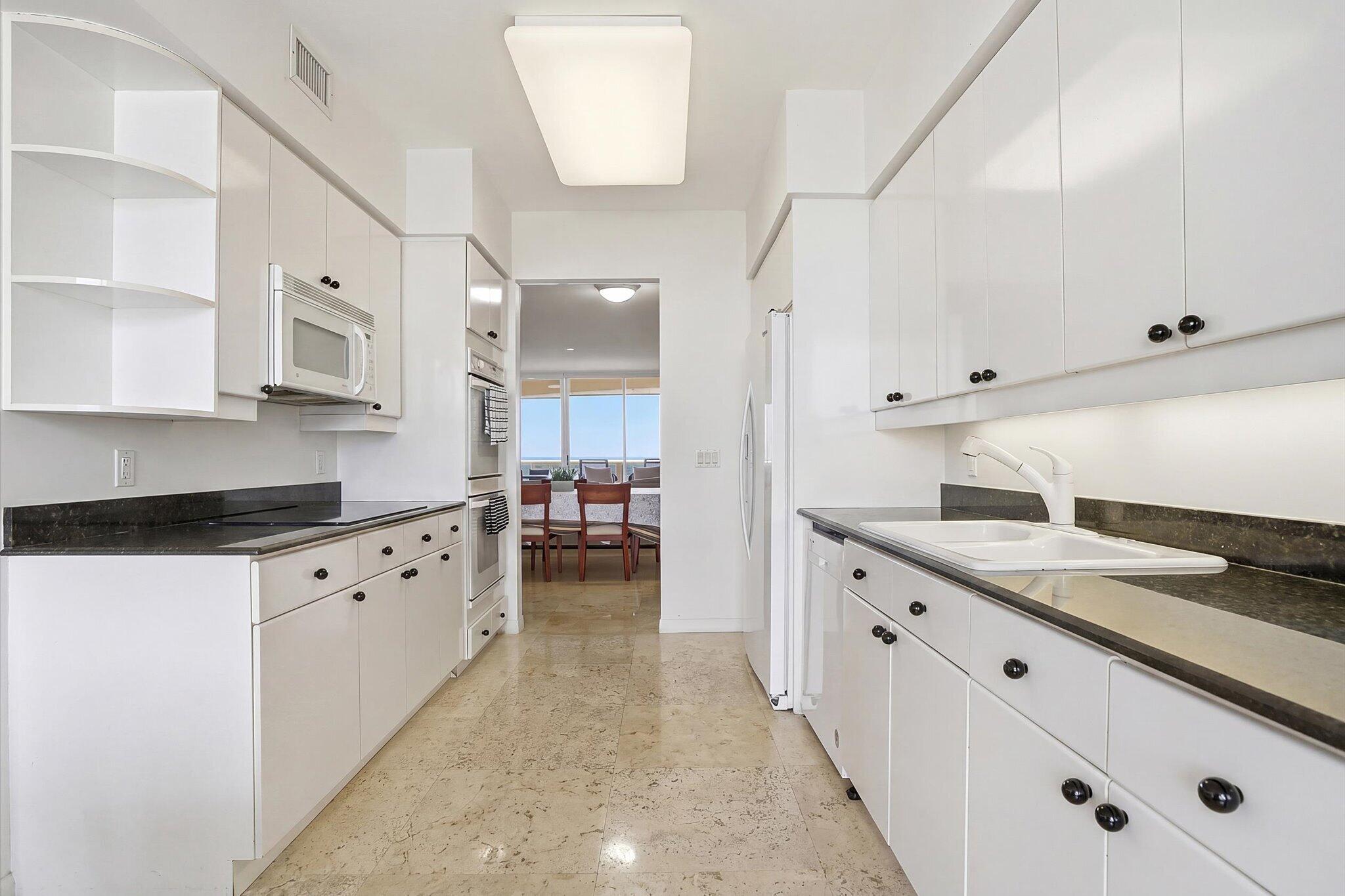 3100 N Ocean #804 Fort Lauderdale, FL 33308