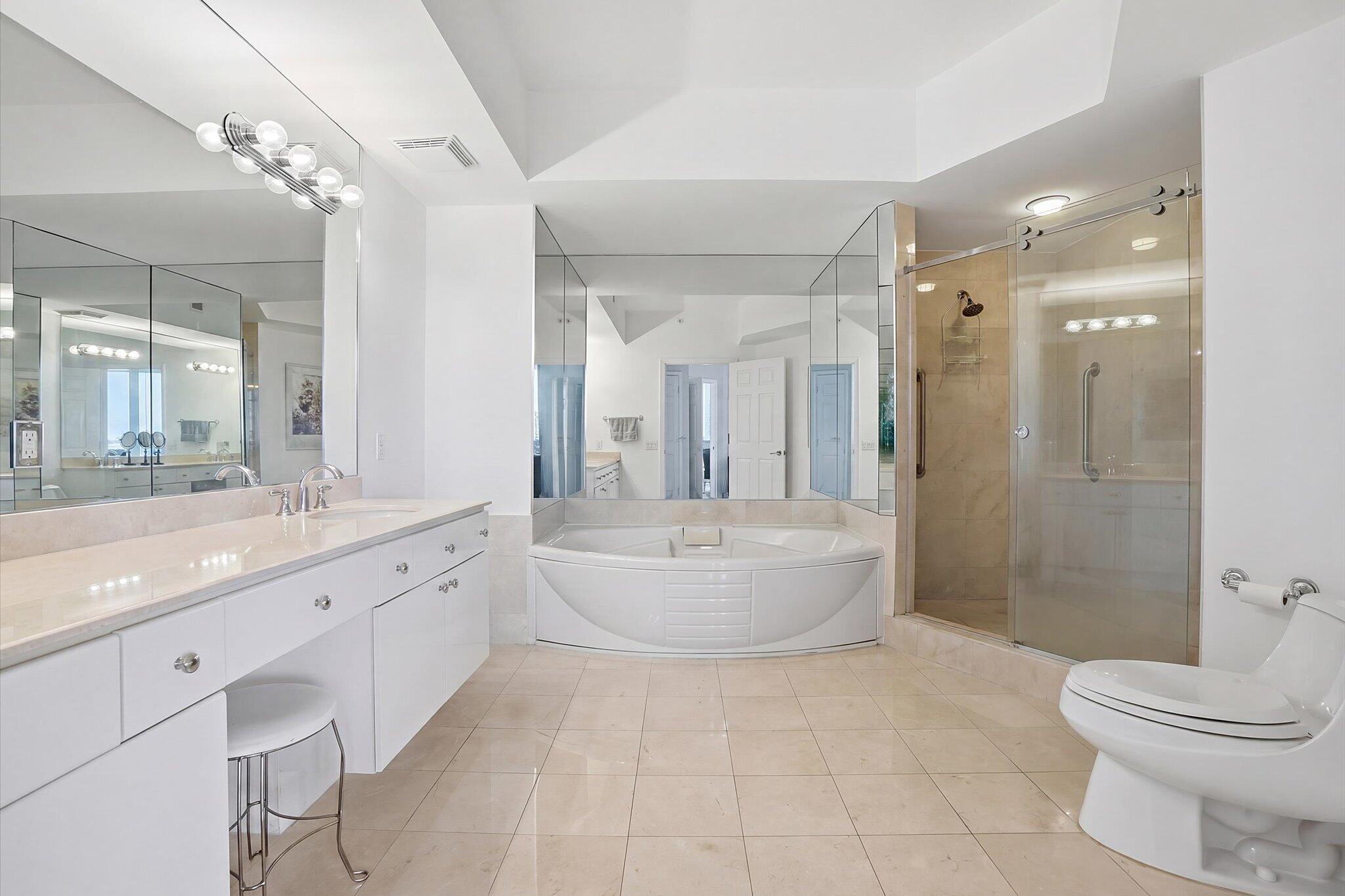 3100 N Ocean #804 Fort Lauderdale, FL 33308