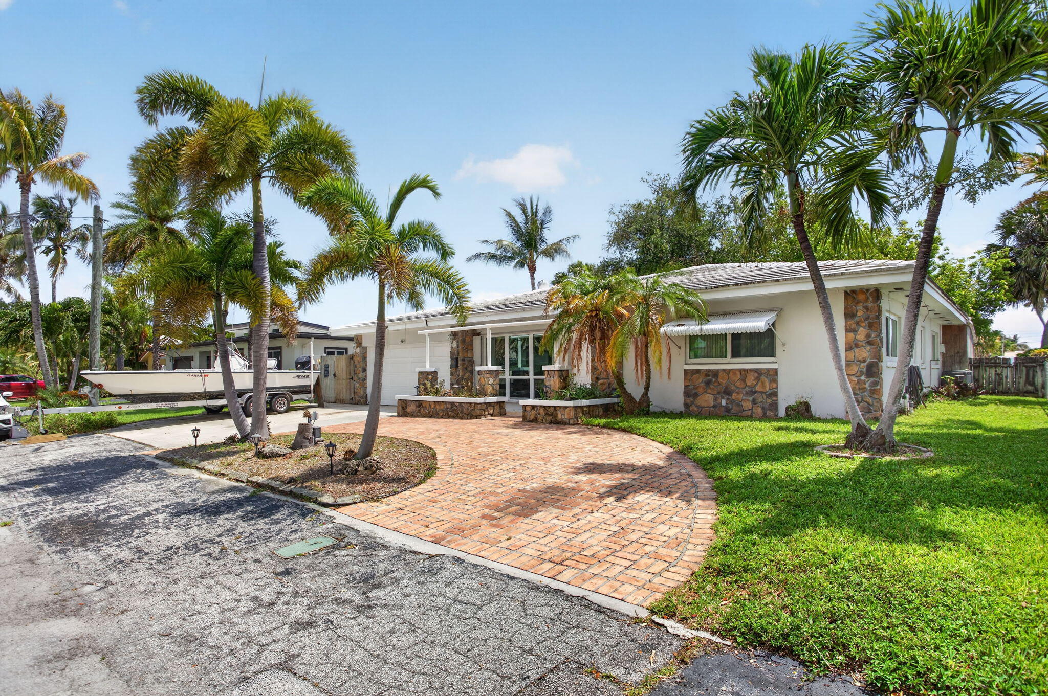 420 SE 14th Pompano Beach, FL 33060