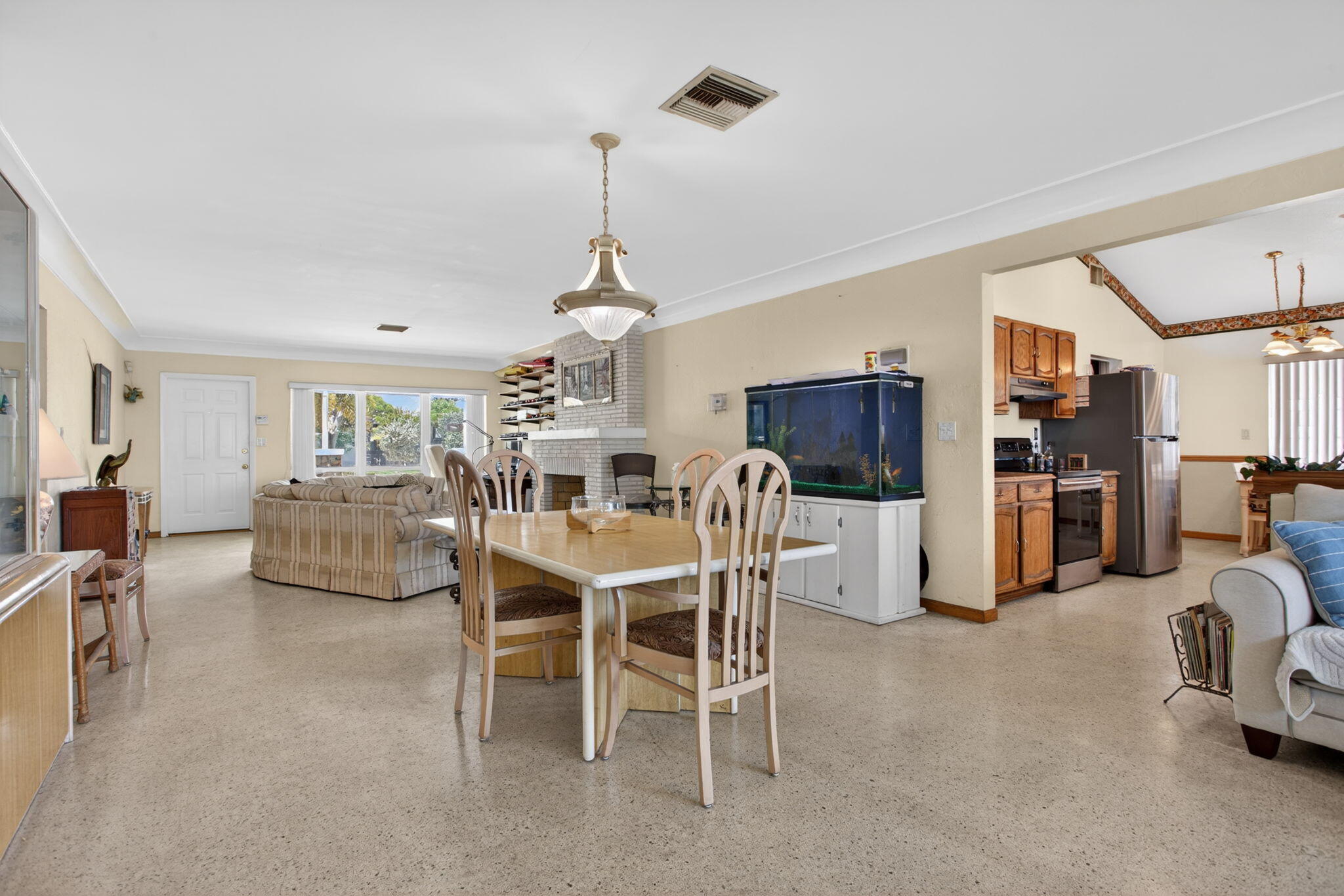 420 SE 14th Pompano Beach, FL 33060