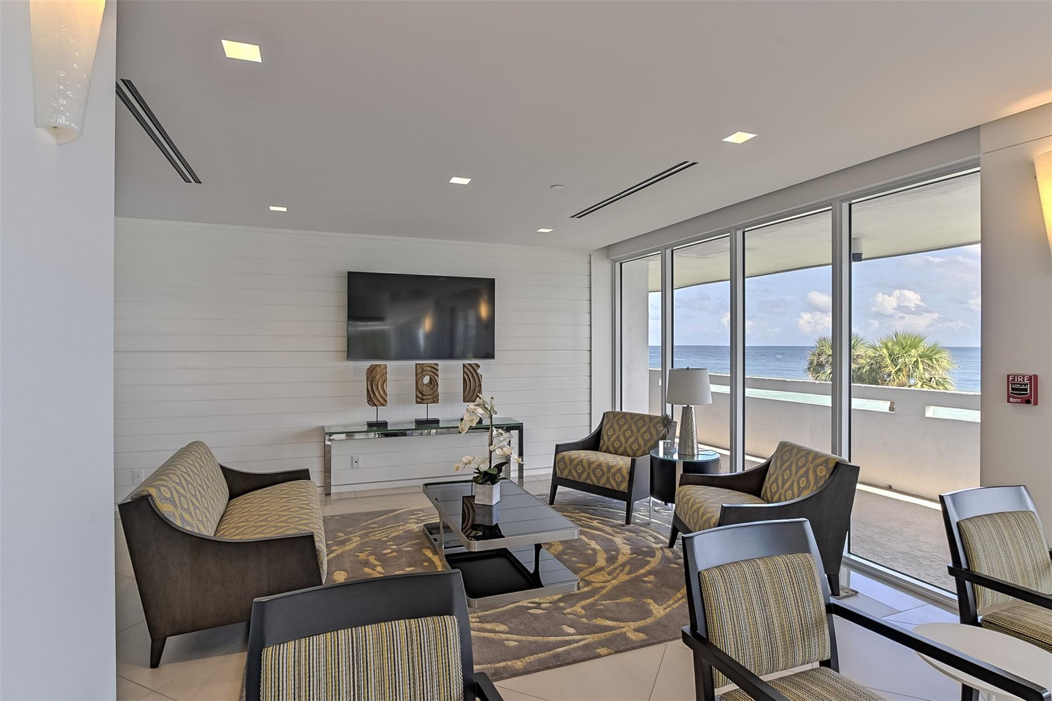 2200 S Ocean #2805 Fort Lauderdale, FL 33316