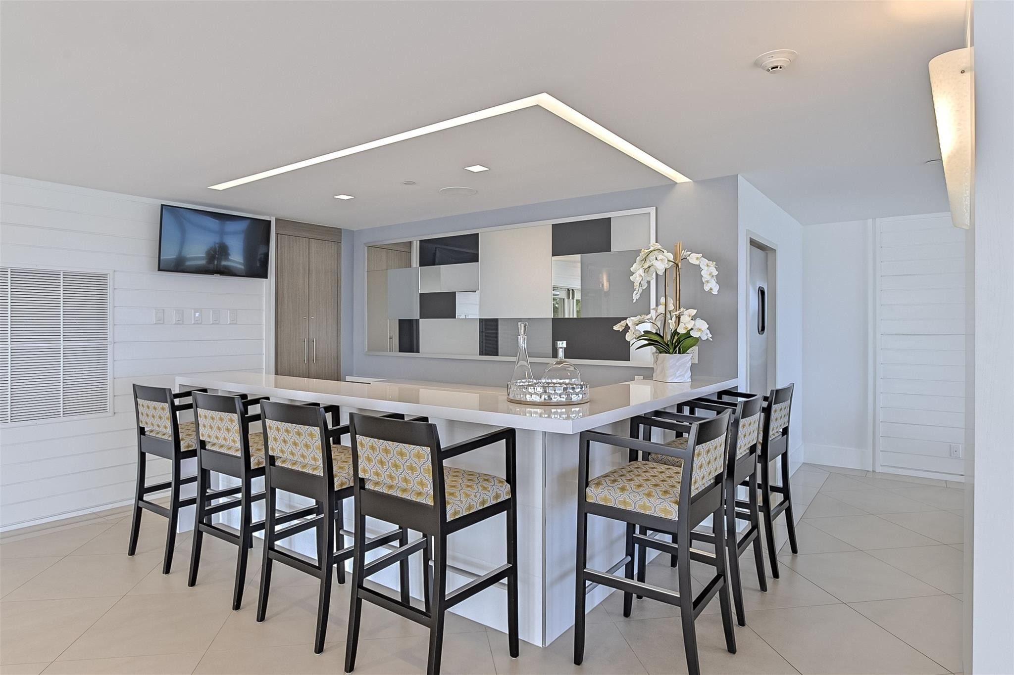 2200 S Ocean #2805 Fort Lauderdale, FL 33316