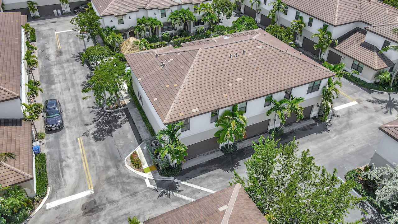 861 S Ocean Pompano Beach, FL 33062