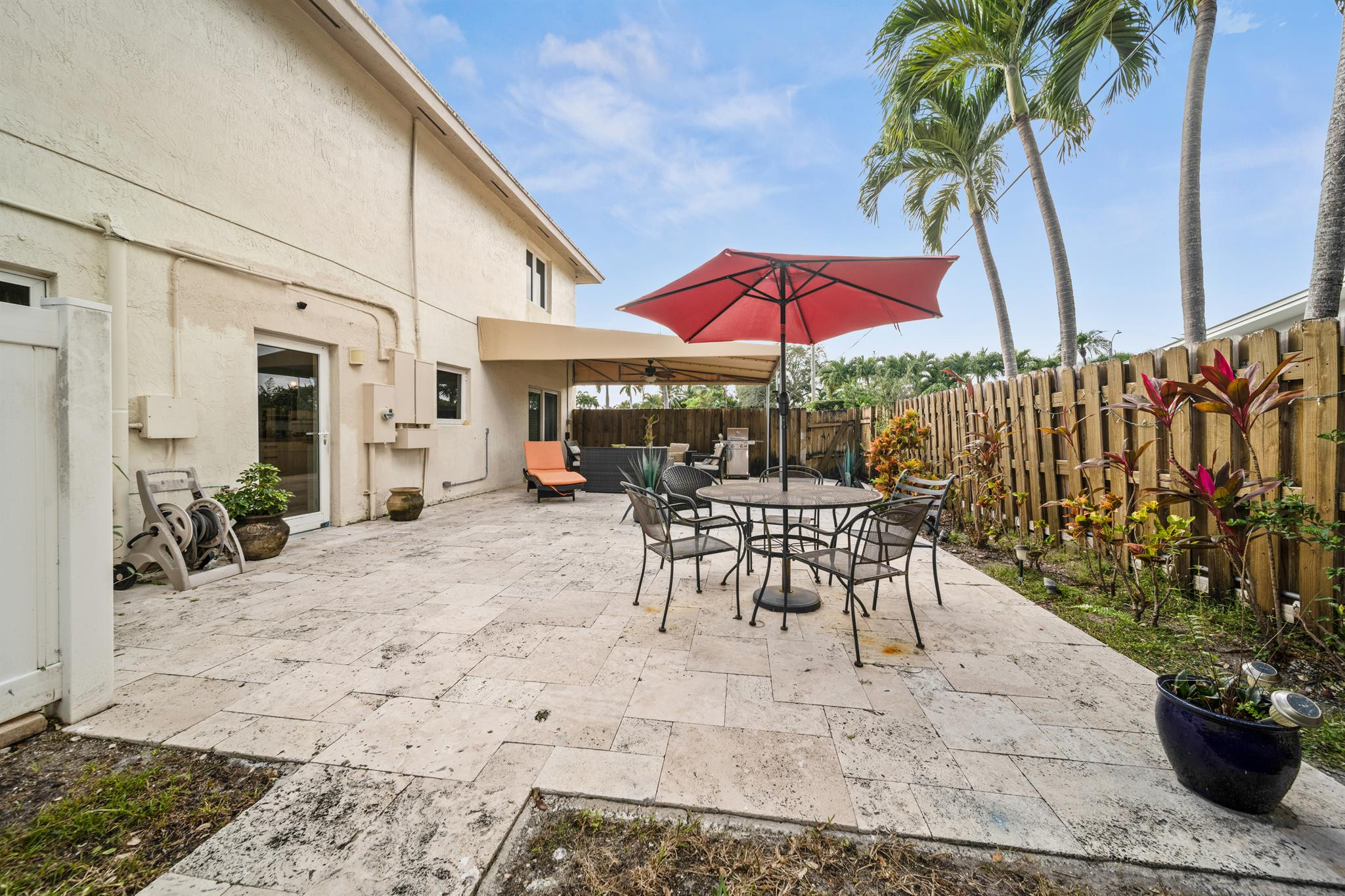 301 NW 26th Wilton Manors, FL 33311