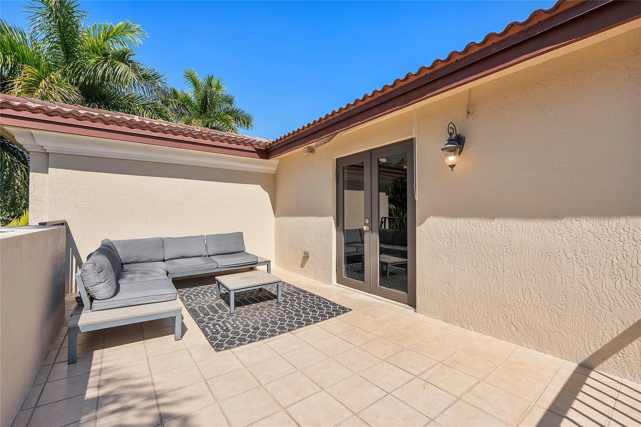 430 NE 7th #430 Fort Lauderdale, FL 33301