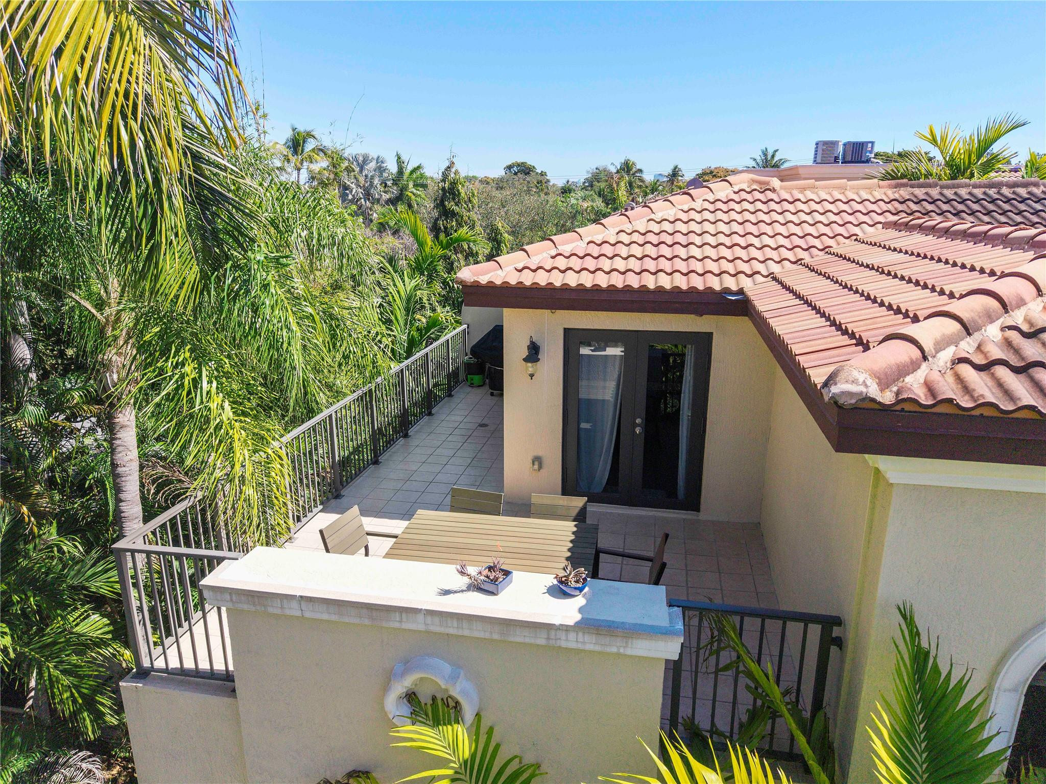 430 NE 7th #430 Fort Lauderdale, FL 33301