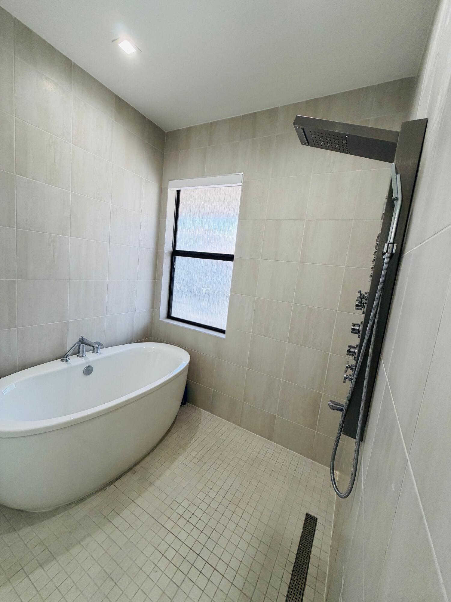 8288 NW 44th Doral, FL 33166