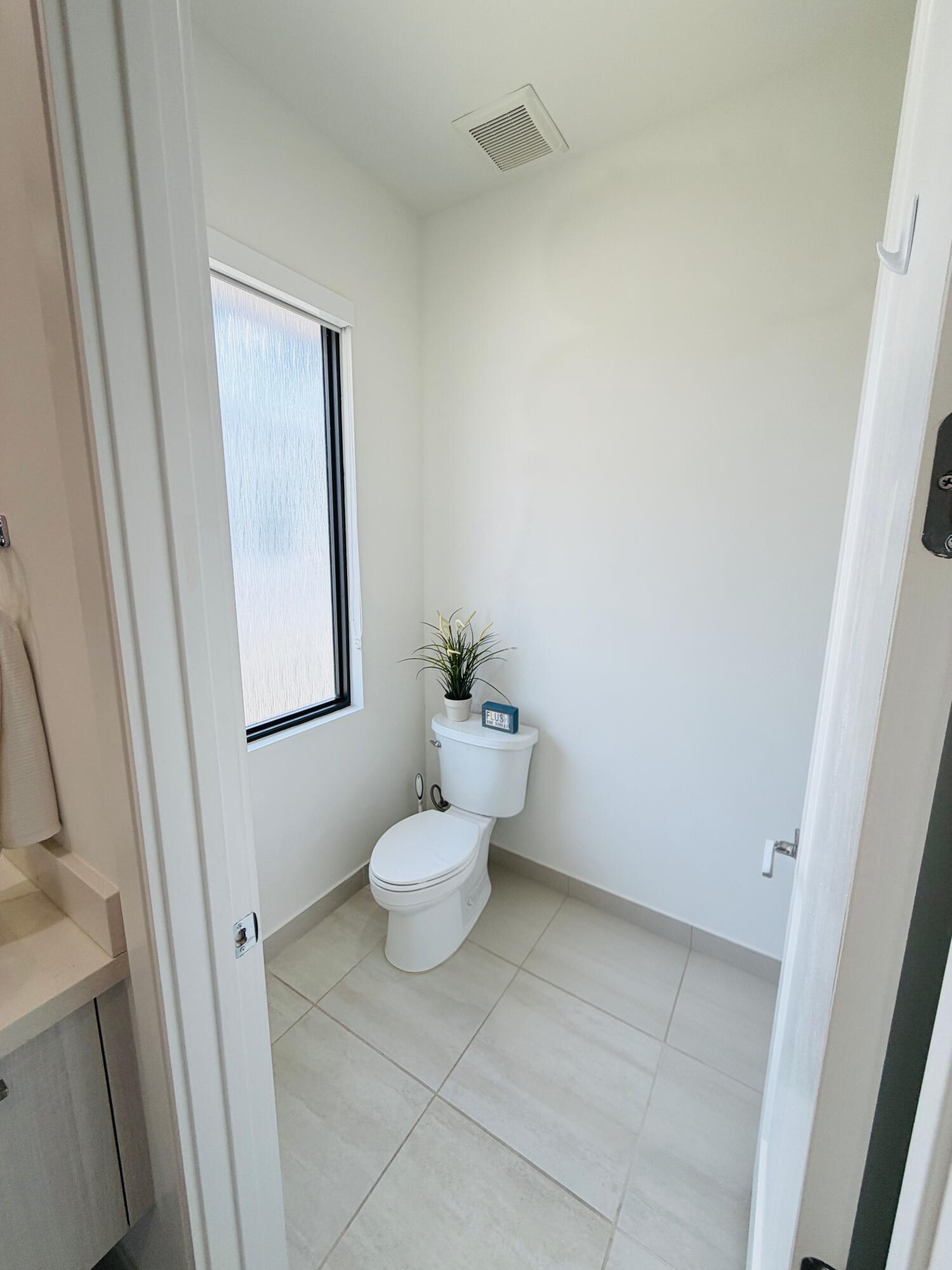 8288 NW 44th Doral, FL 33166