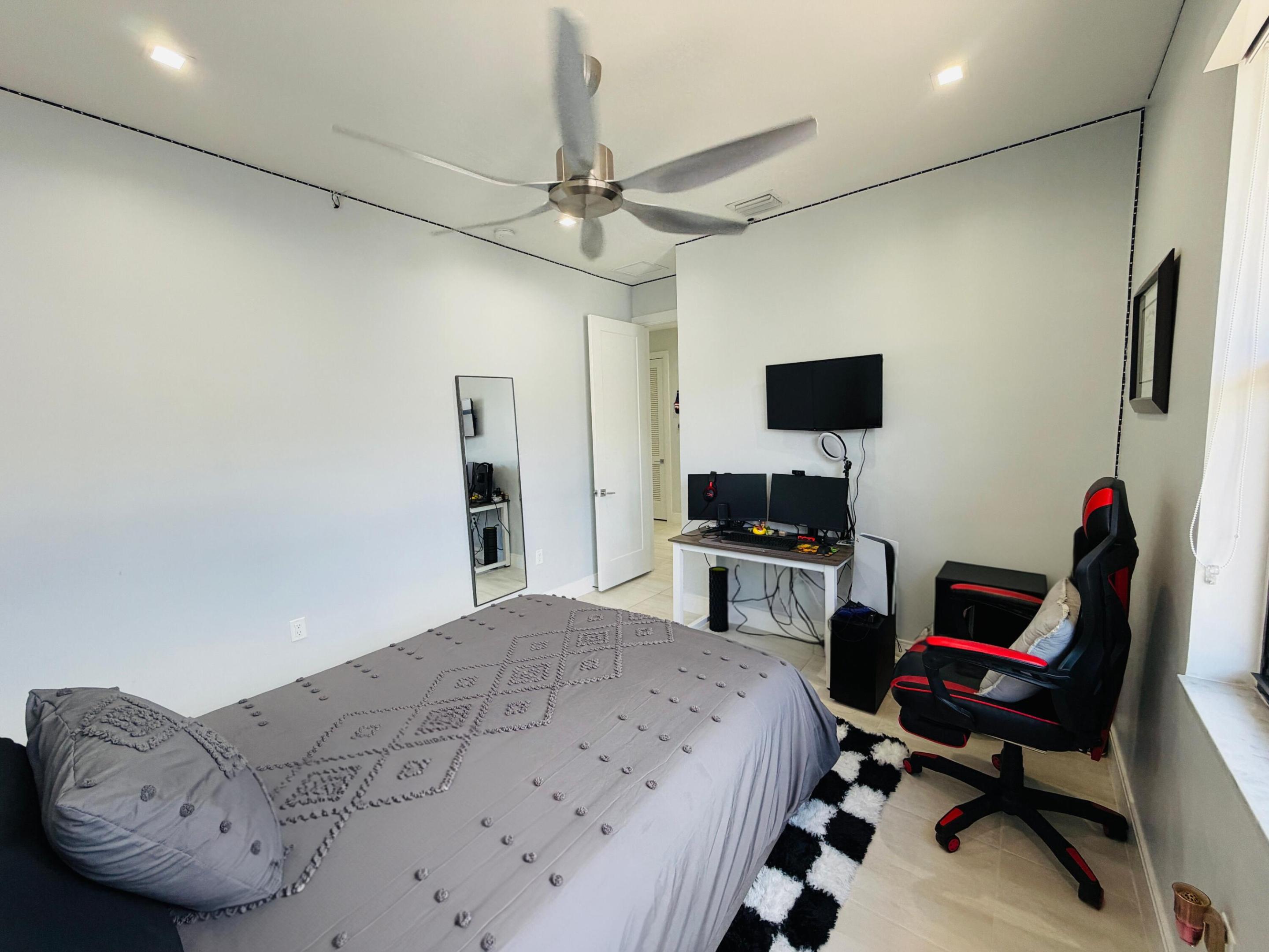 8288 NW 44th Doral, FL 33166